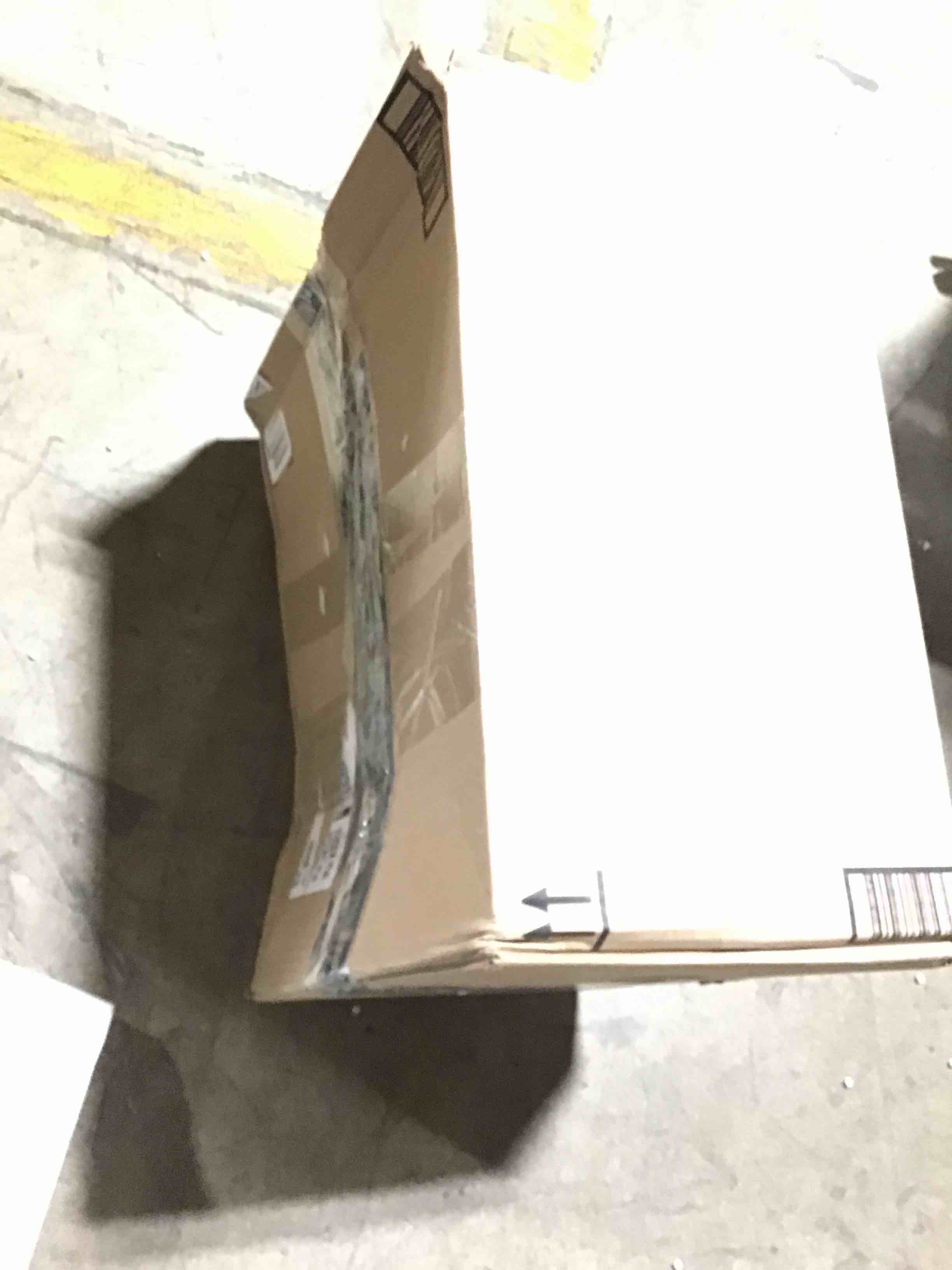 https://s3.amazonaws.com/lotting-images-prod/bidfta/RED5687974_1710258008168.jpeg