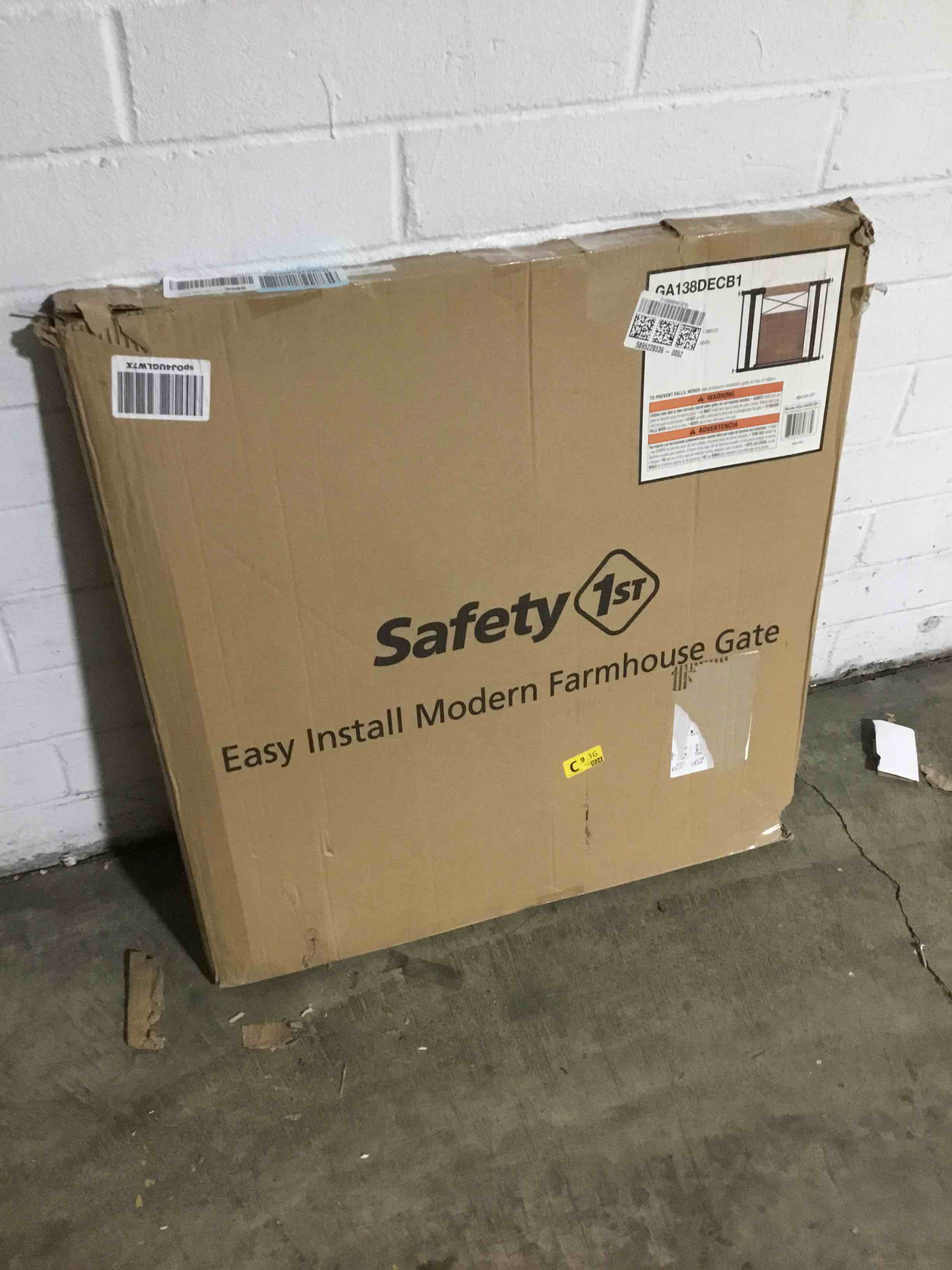 https://s3.amazonaws.com/lotting-images-prod/bidfta/RED5688598_1706285960269.jpeg