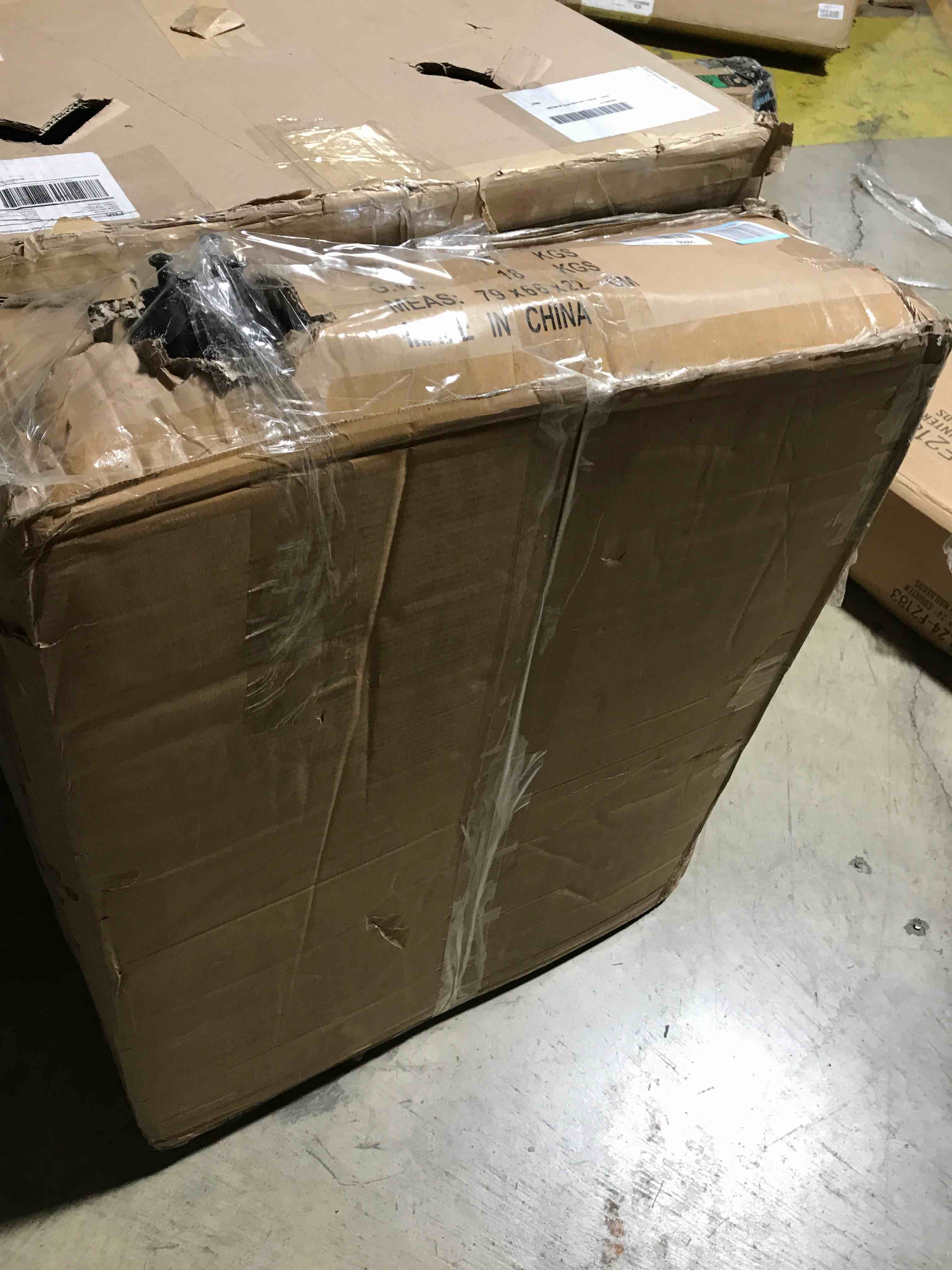 https://s3.amazonaws.com/lotting-images-prod/bidfta/RED5689452_1706736337435.jpeg