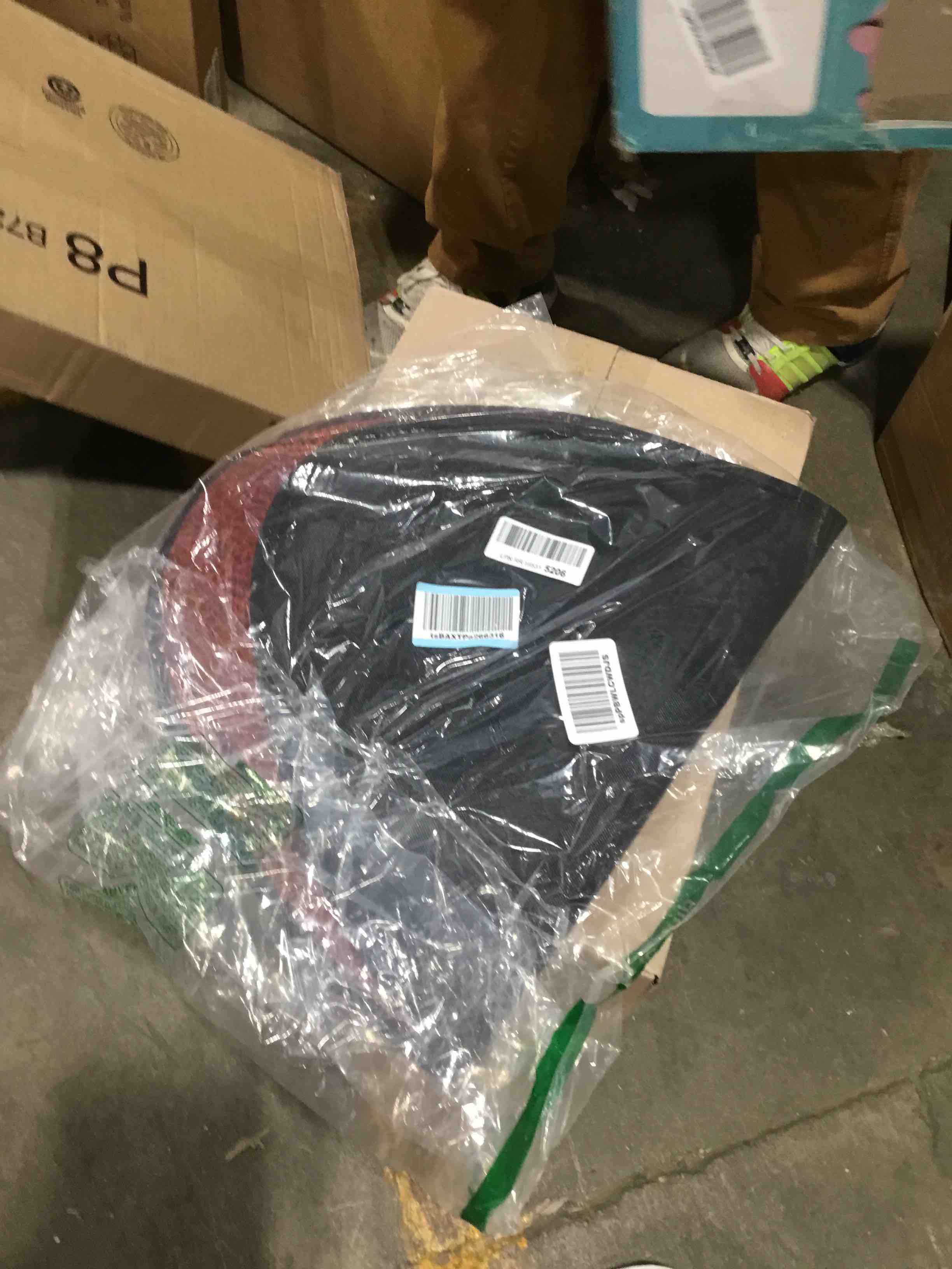 https://s3.amazonaws.com/lotting-images-prod/bidfta/RED5690267_1704744013544.jpeg