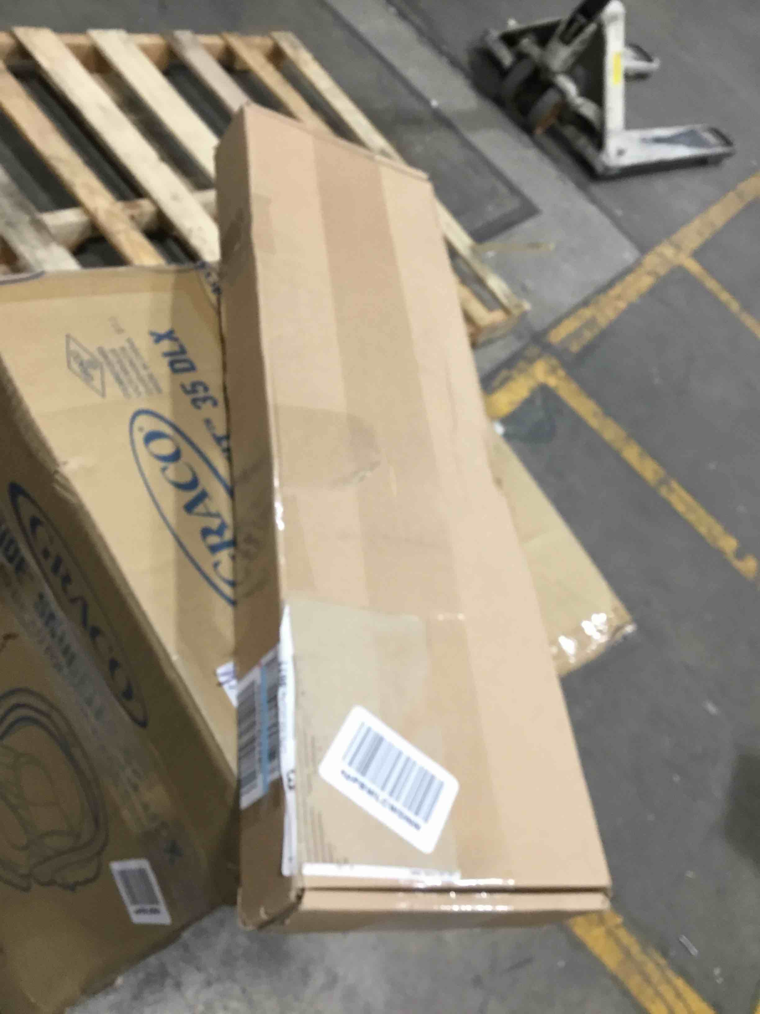https://s3.amazonaws.com/lotting-images-prod/bidfta/RED5690272_1704746676398.jpeg