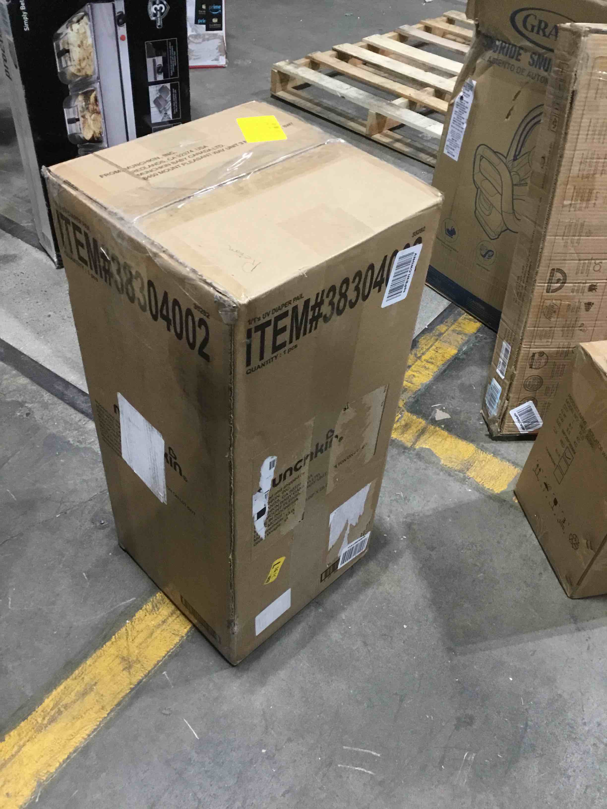 https://s3.amazonaws.com/lotting-images-prod/bidfta/RED5690276_1704746831924.jpeg