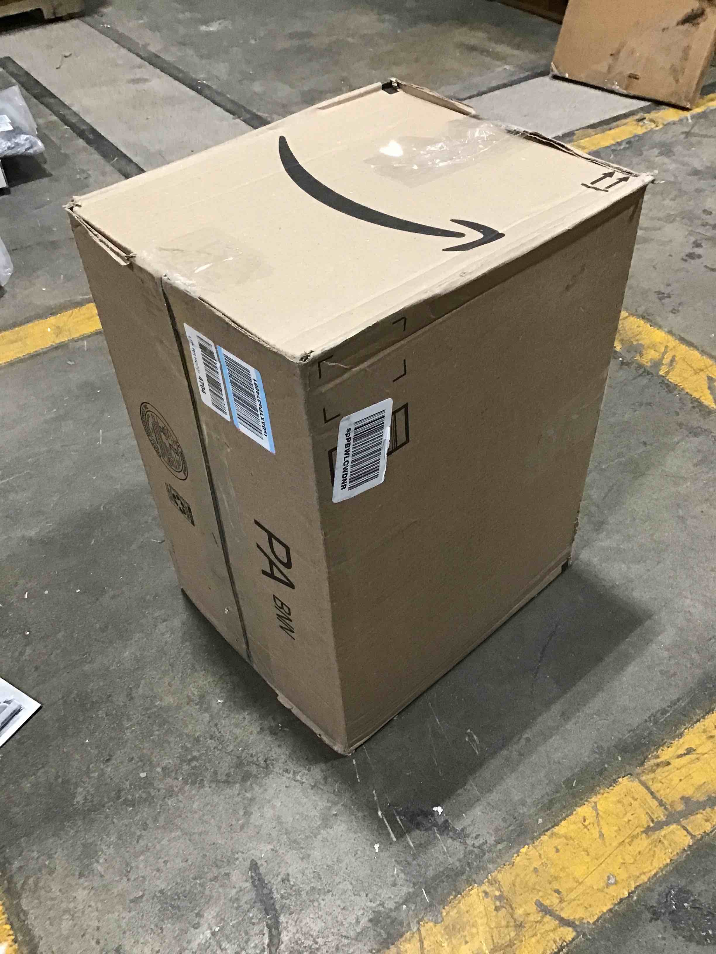 https://s3.amazonaws.com/lotting-images-prod/bidfta/RED5690312_1704743857052.jpeg