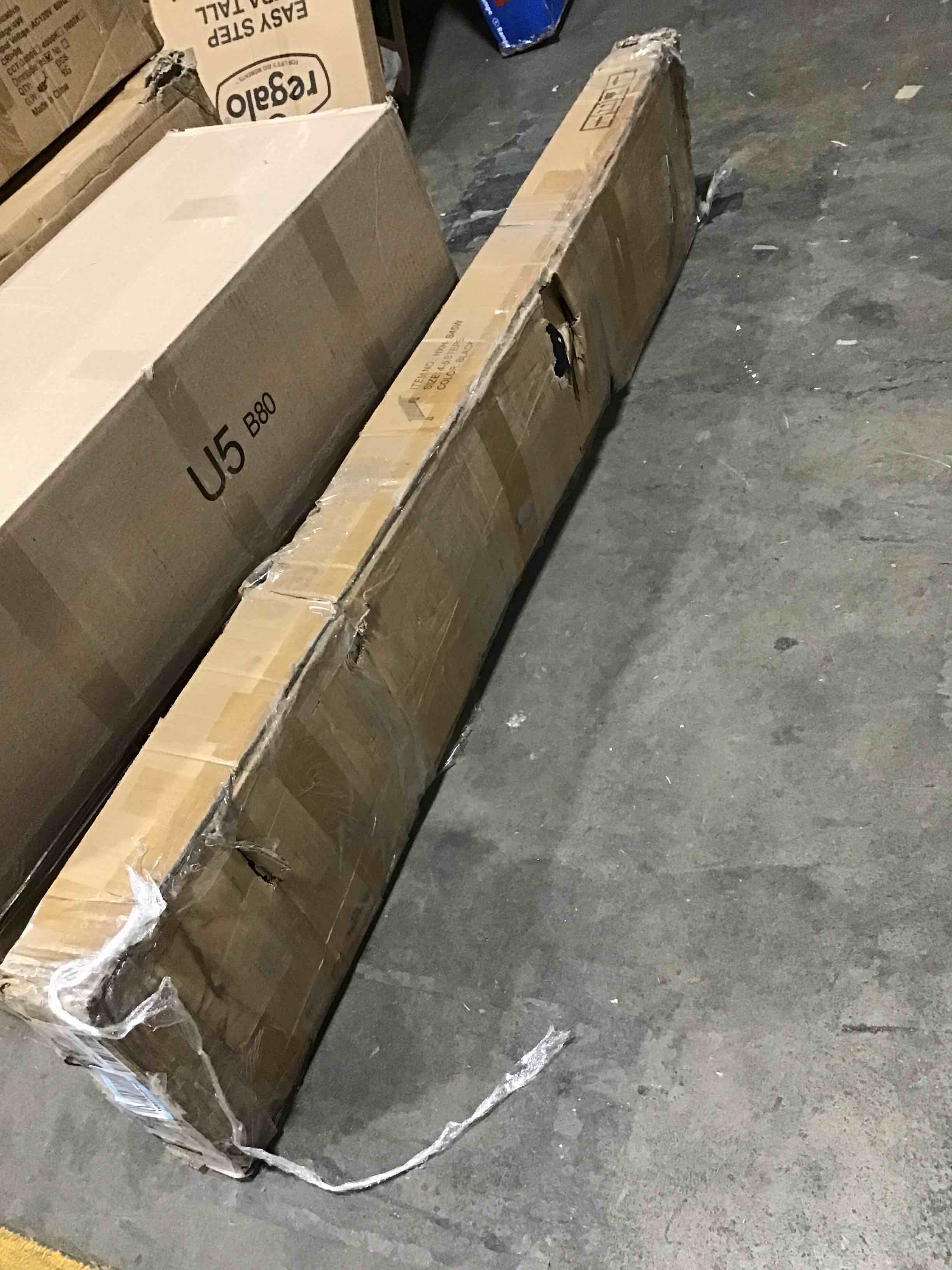 https://s3.amazonaws.com/lotting-images-prod/bidfta/RED5690835_1704920502953.jpeg