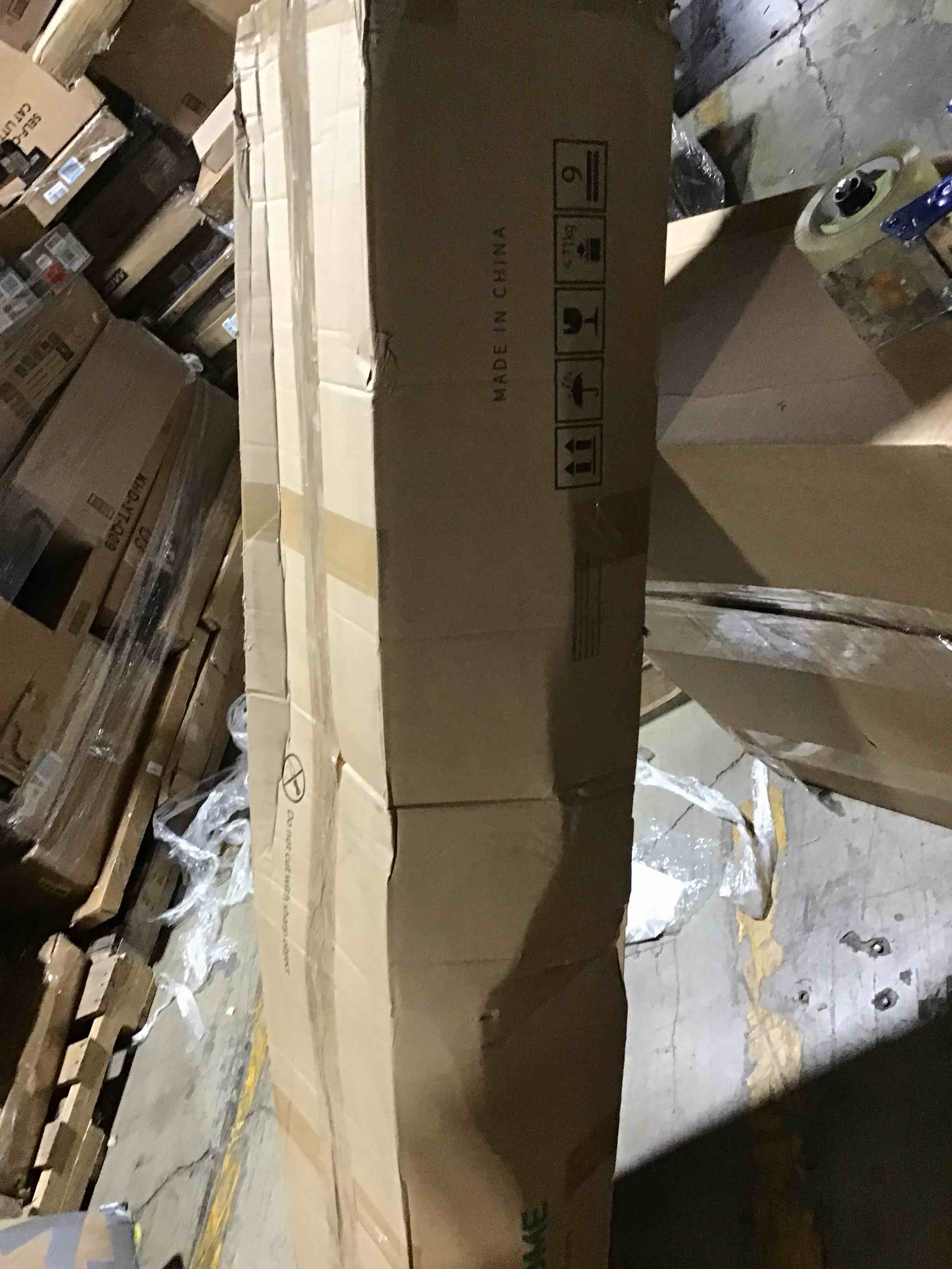 https://s3.amazonaws.com/lotting-images-prod/bidfta/RED5693442_1708009769828.jpeg