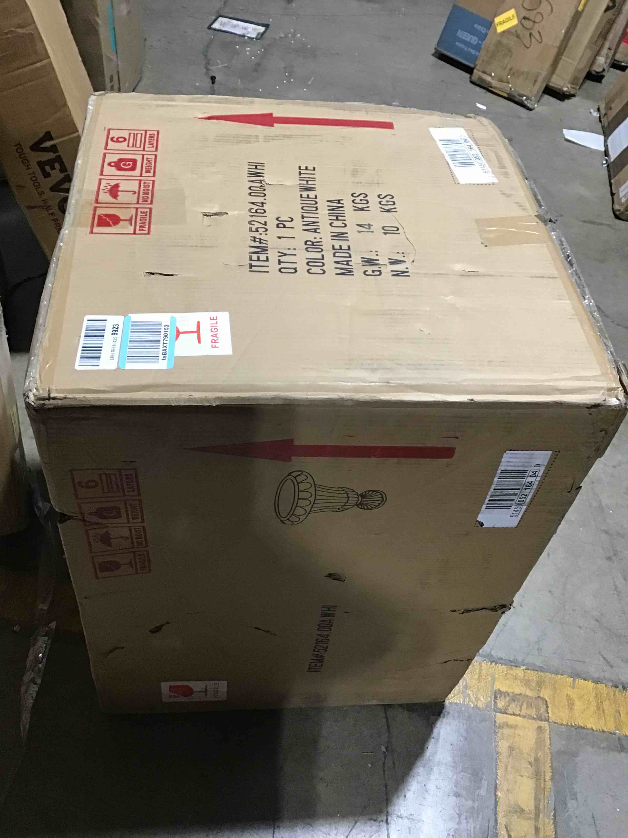 https://s3.amazonaws.com/lotting-images-prod/bidfta/RED5693494_1708112654600.jpeg