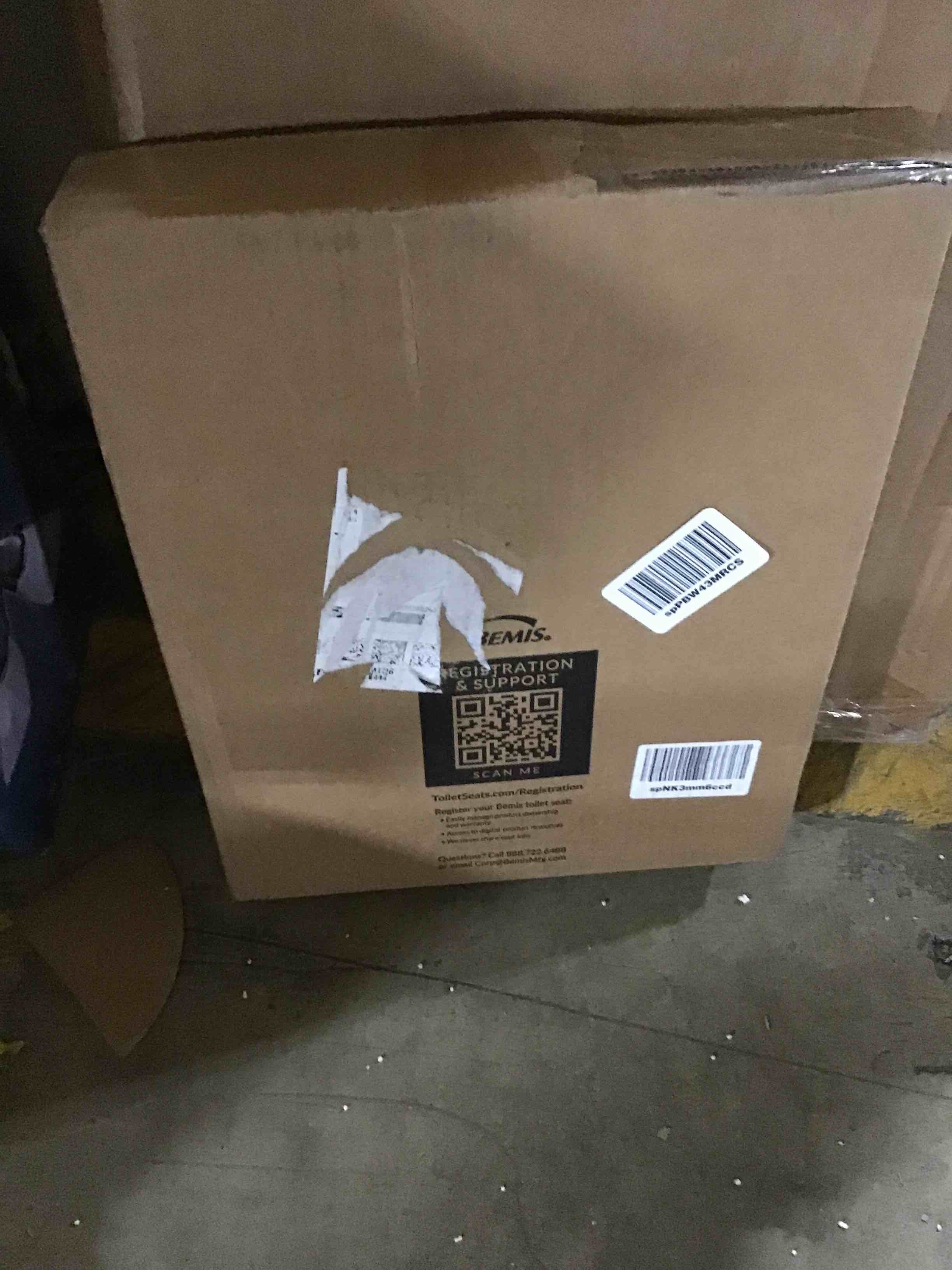 https://s3.amazonaws.com/lotting-images-prod/bidfta/RED5694162_1709243020580.jpeg