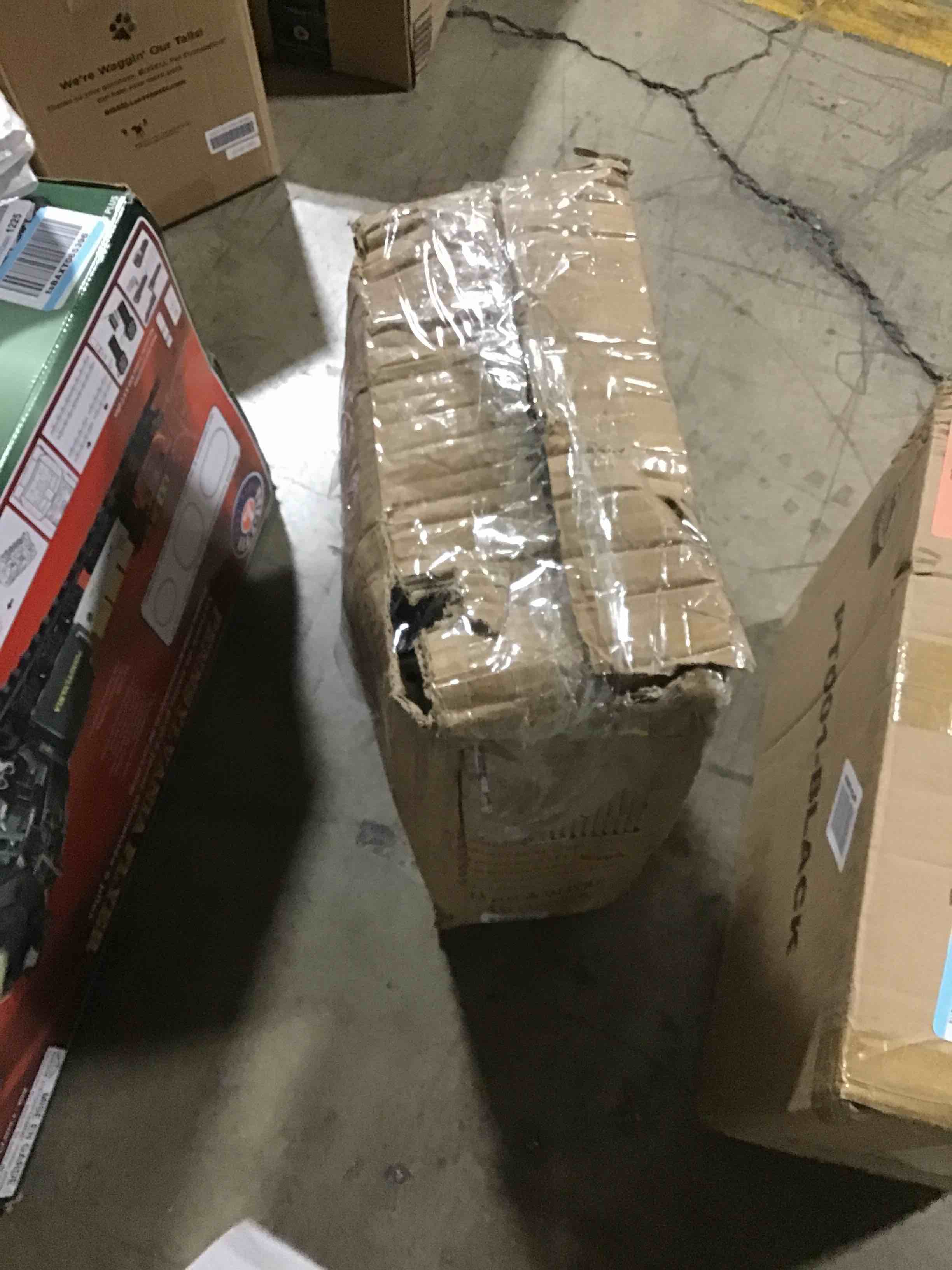 https://s3.amazonaws.com/lotting-images-prod/bidfta/RED5694245_1709305472456.jpeg