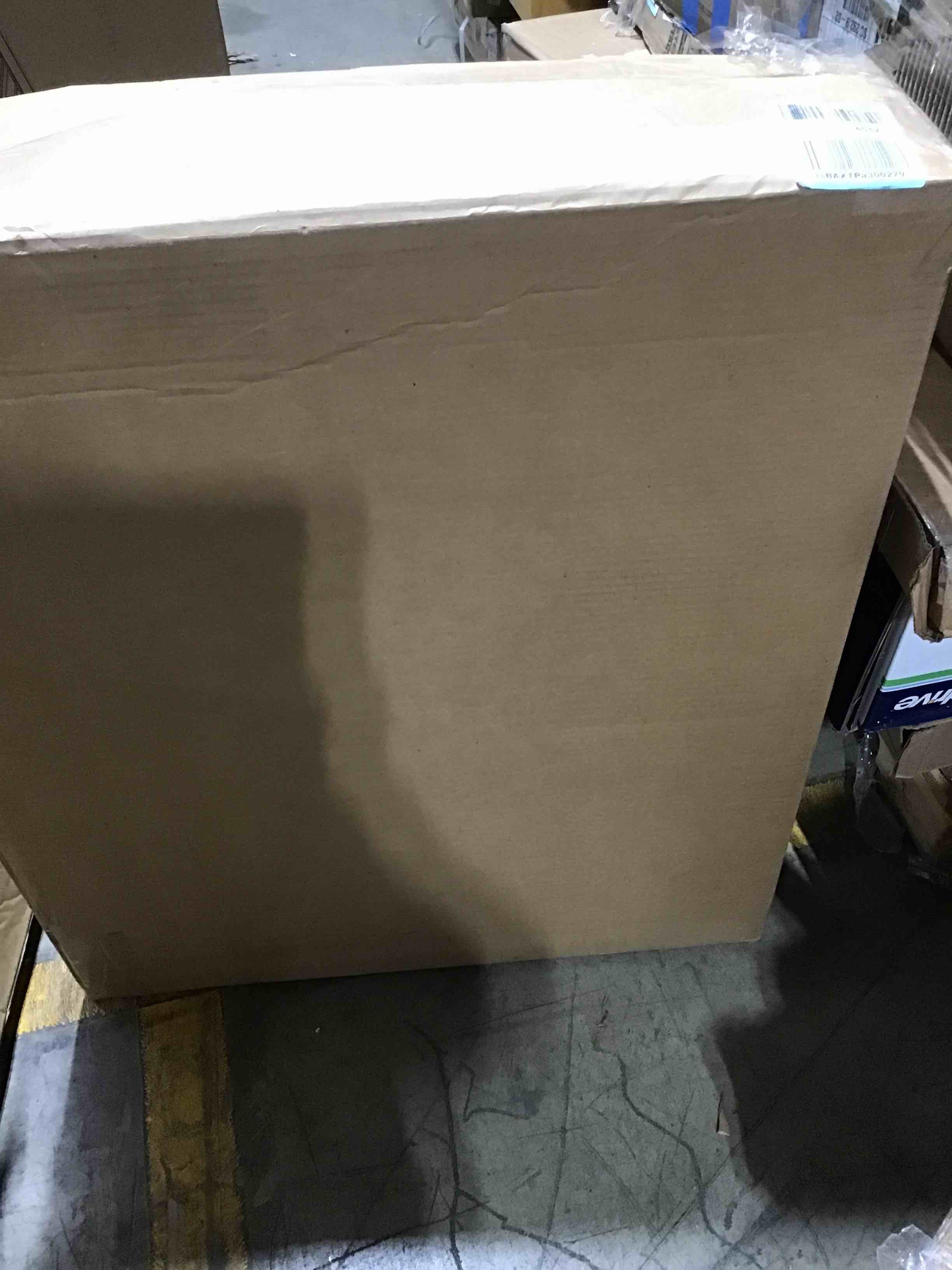 https://s3.amazonaws.com/lotting-images-prod/bidfta/RED5695311_1706105278348.jpeg