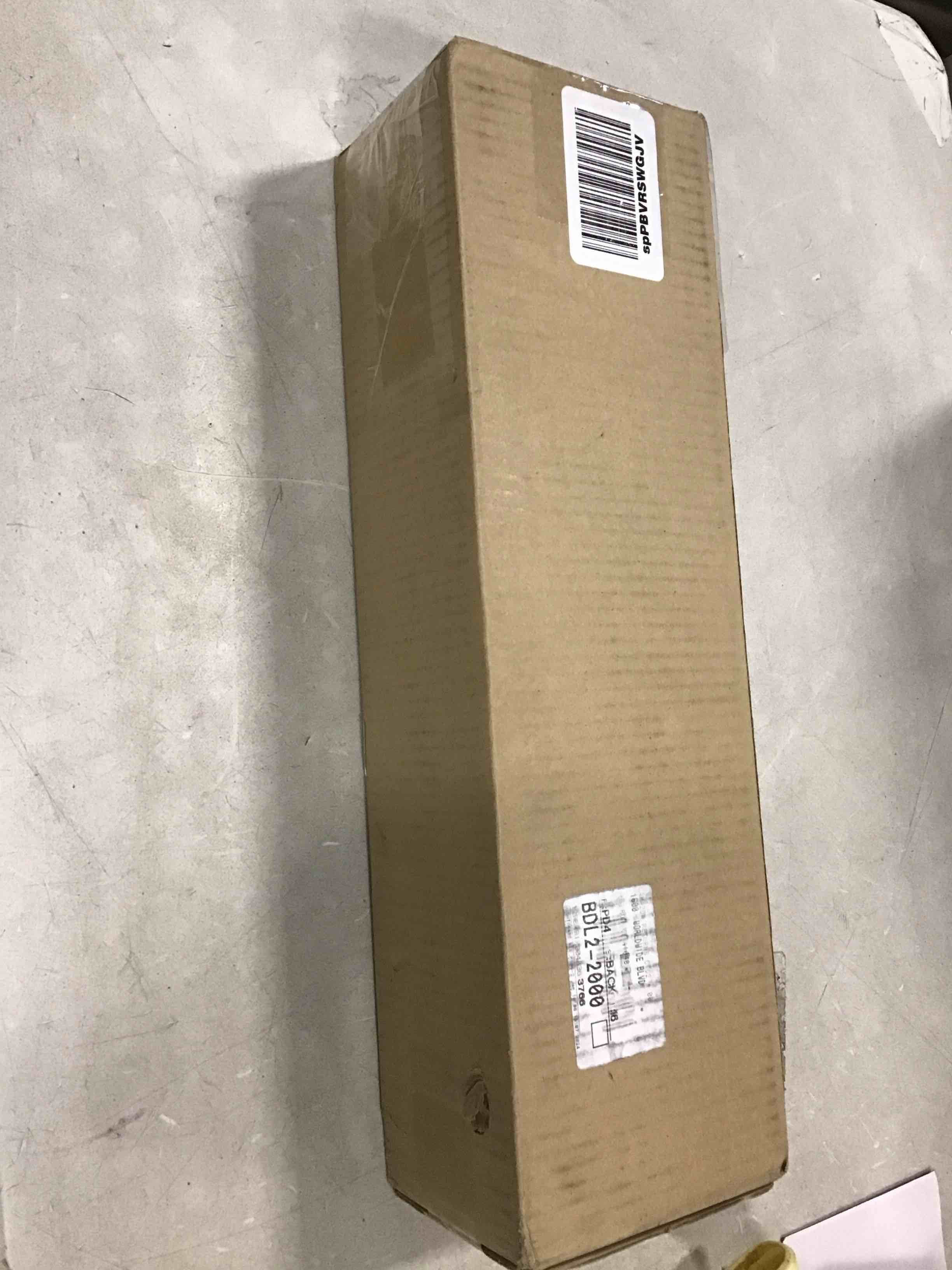 https://s3.amazonaws.com/lotting-images-prod/bidfta/RED5696281_1706098465201.jpeg