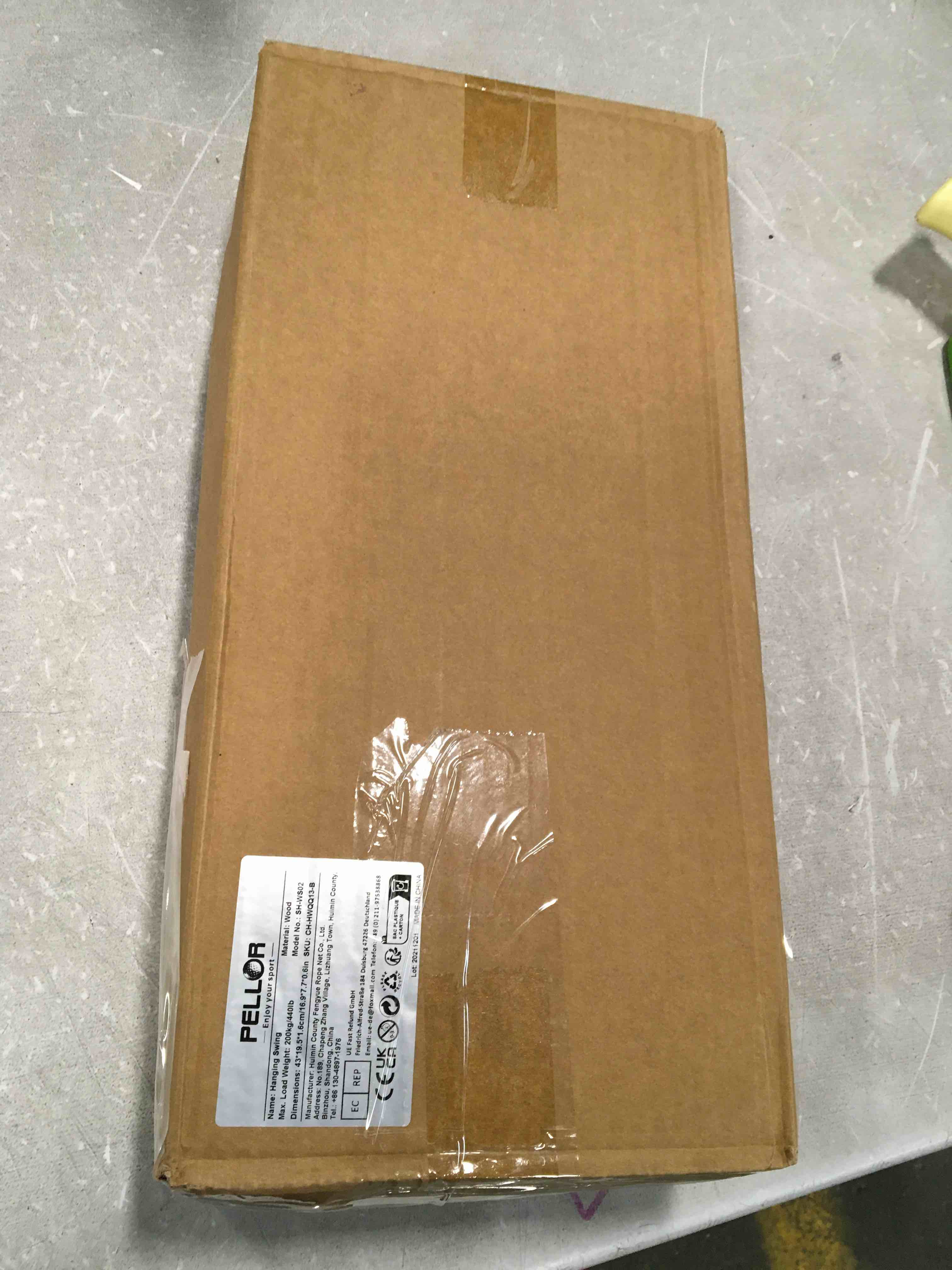 https://s3.amazonaws.com/lotting-images-prod/bidfta/RED5696611_1706196748557.jpeg