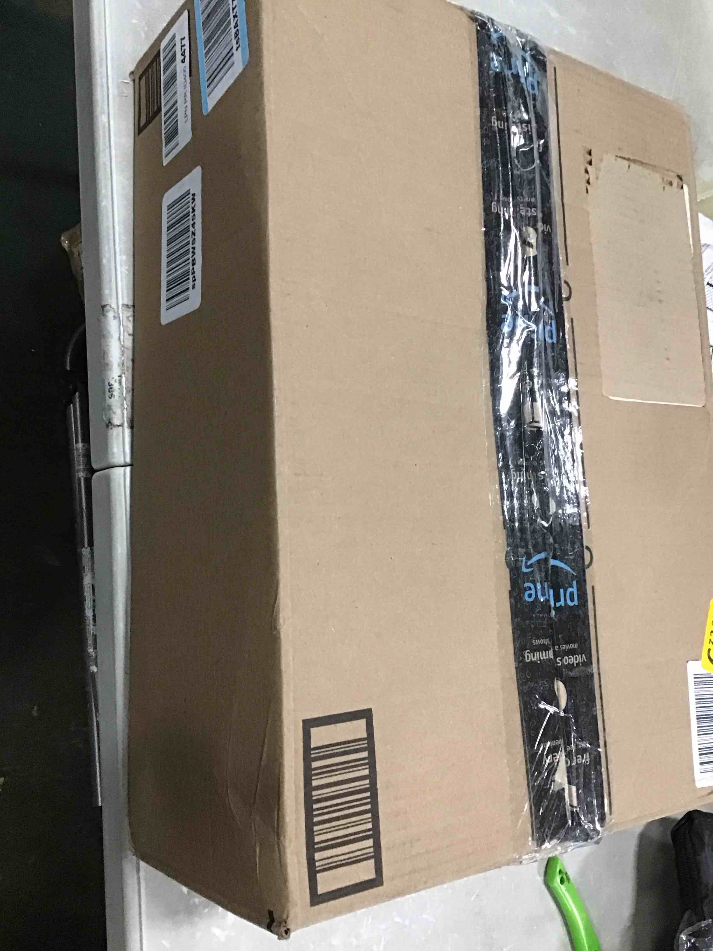 https://s3.amazonaws.com/lotting-images-prod/bidfta/RED5696931_1706285608449.jpeg