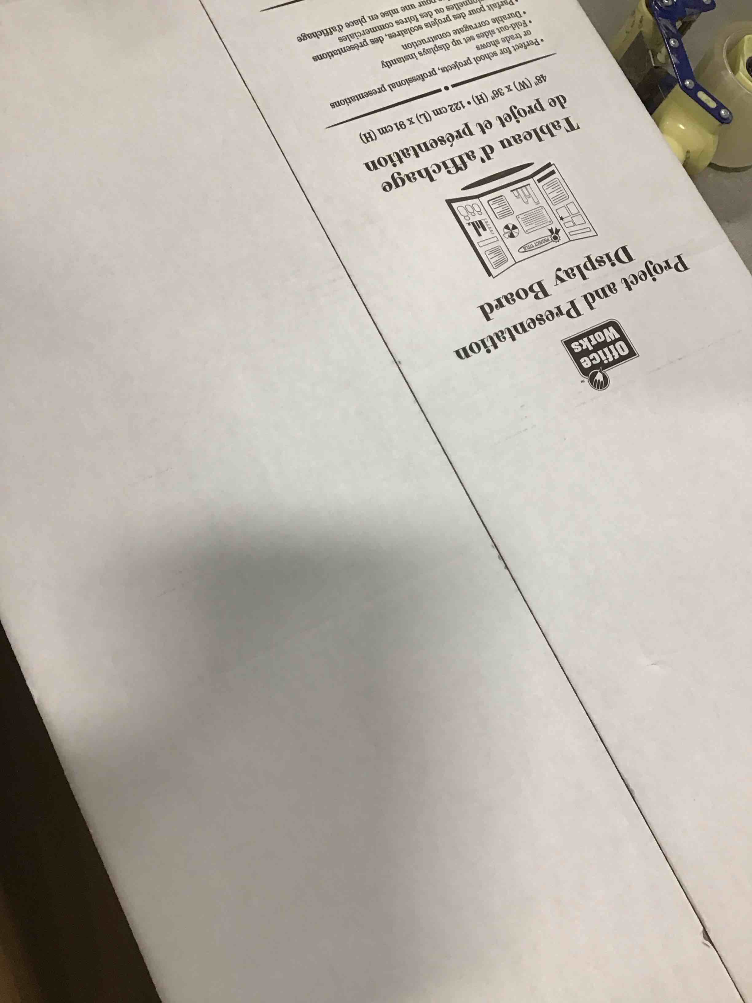 https://s3.amazonaws.com/lotting-images-prod/bidfta/RED5697139_1706534405853.jpeg