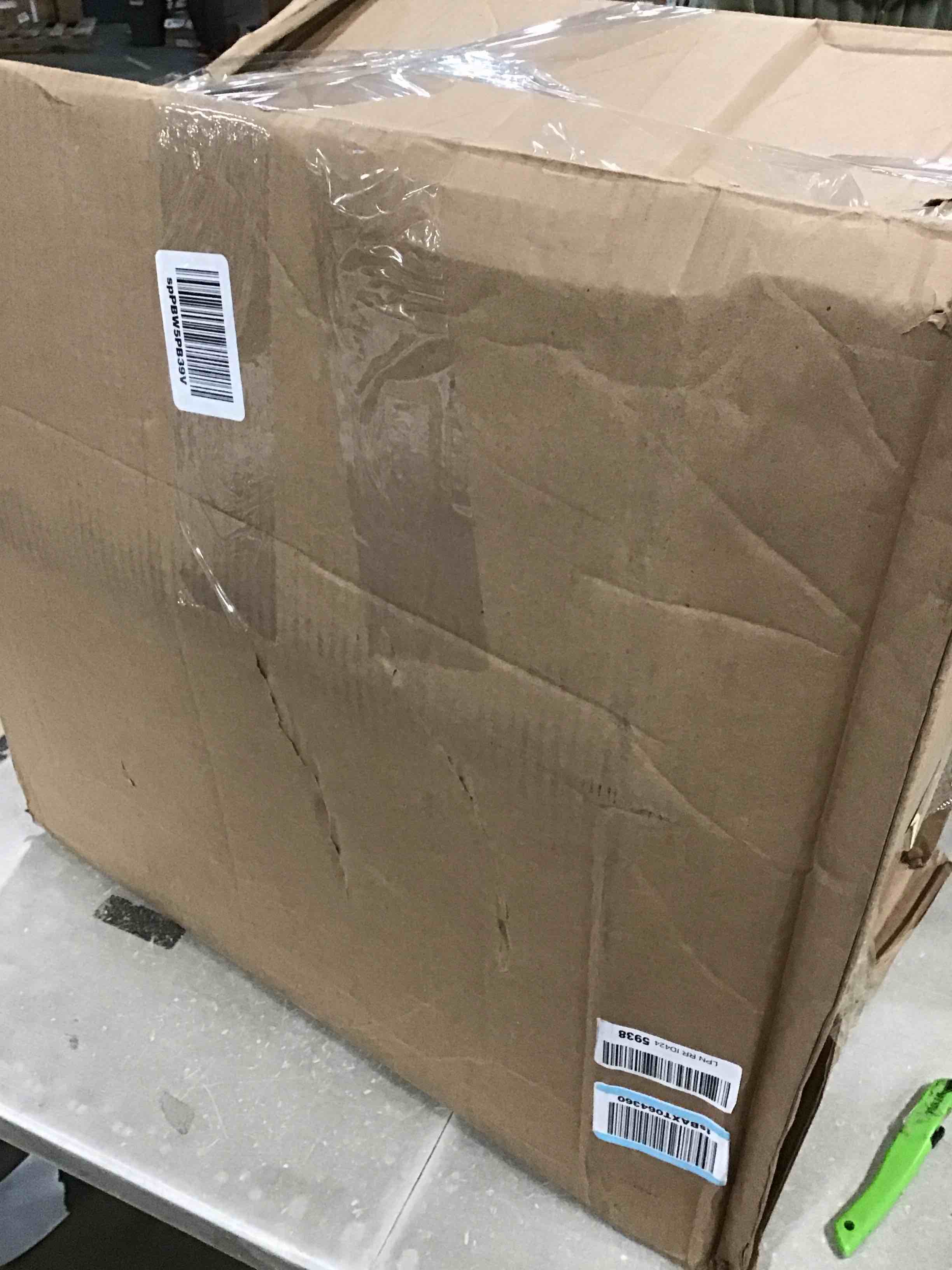 https://s3.amazonaws.com/lotting-images-prod/bidfta/RED5697369_1706621611703.jpeg