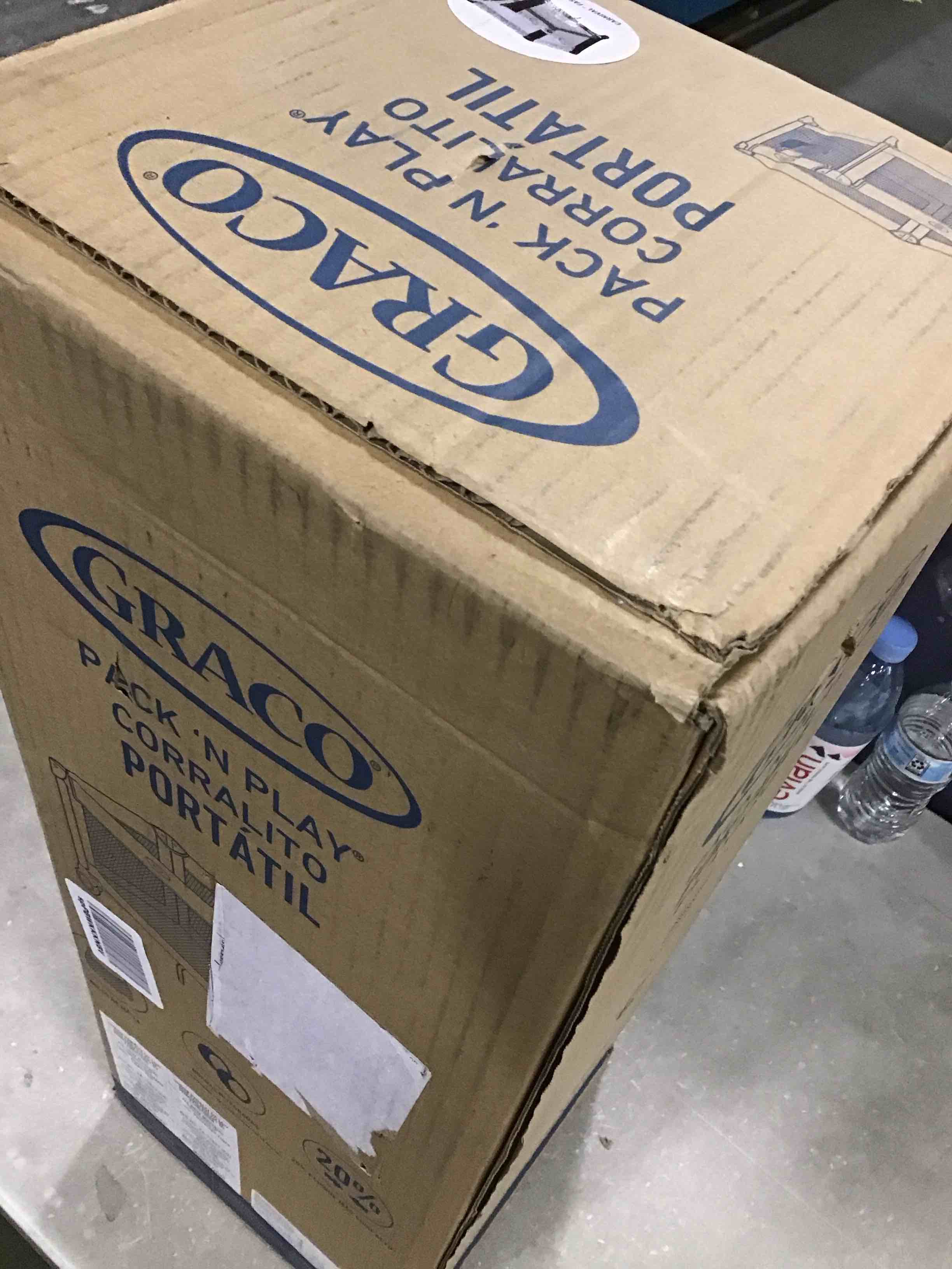 https://s3.amazonaws.com/lotting-images-prod/bidfta/RED5697410_1706628332772.jpeg