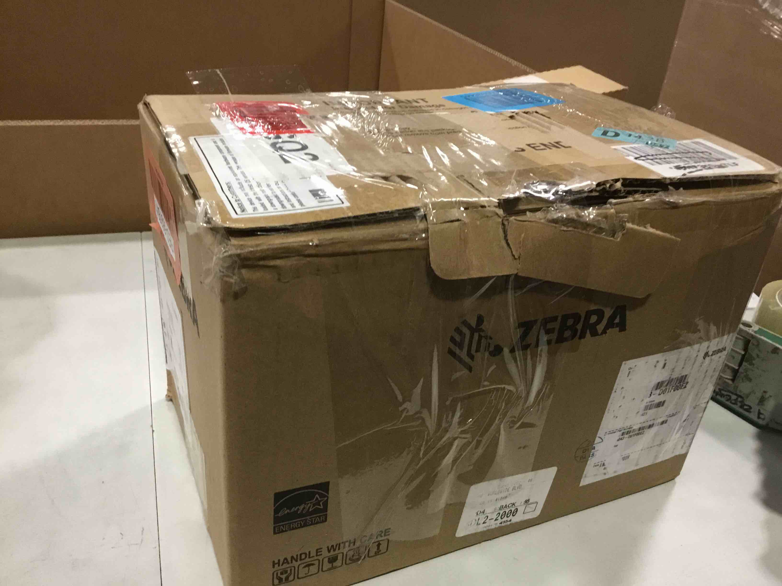 https://s3.amazonaws.com/lotting-images-prod/bidfta/RED5697841_1706876536189.jpeg