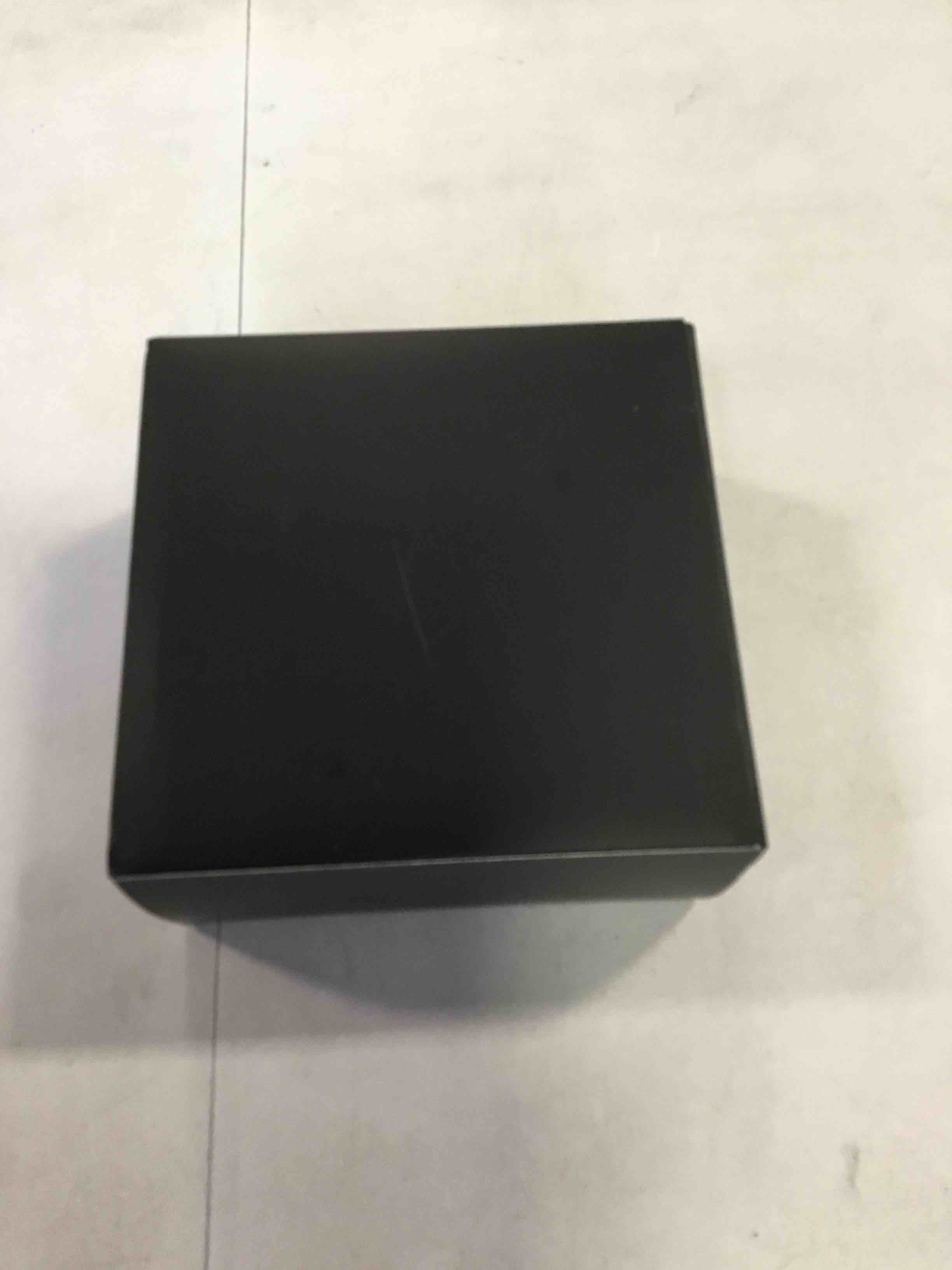 https://s3.amazonaws.com/lotting-images-prod/bidfta/RED5698038_1706904308982.jpeg