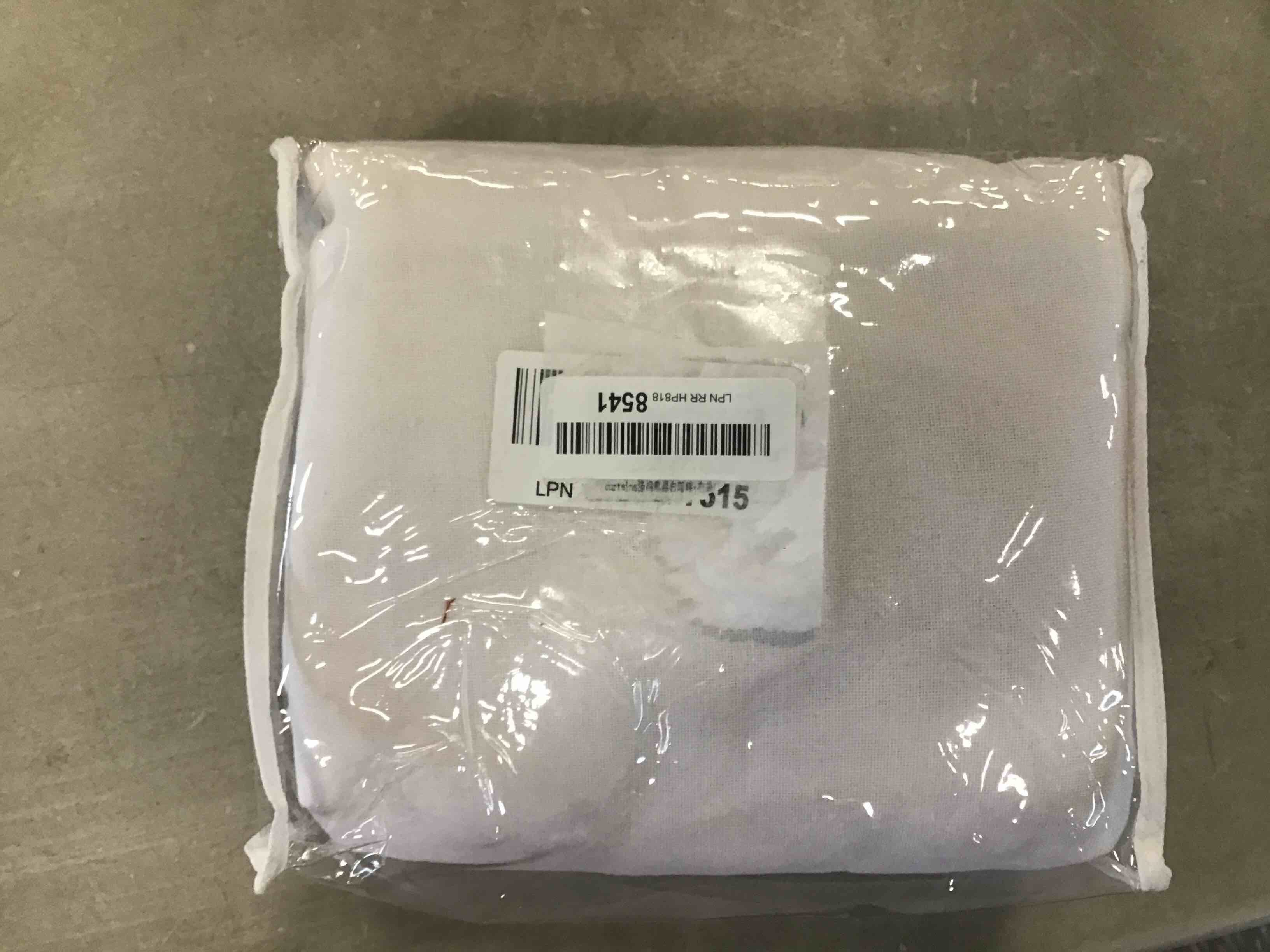 https://s3.amazonaws.com/lotting-images-prod/bidfta/RED5698634_1707400113408.jpeg