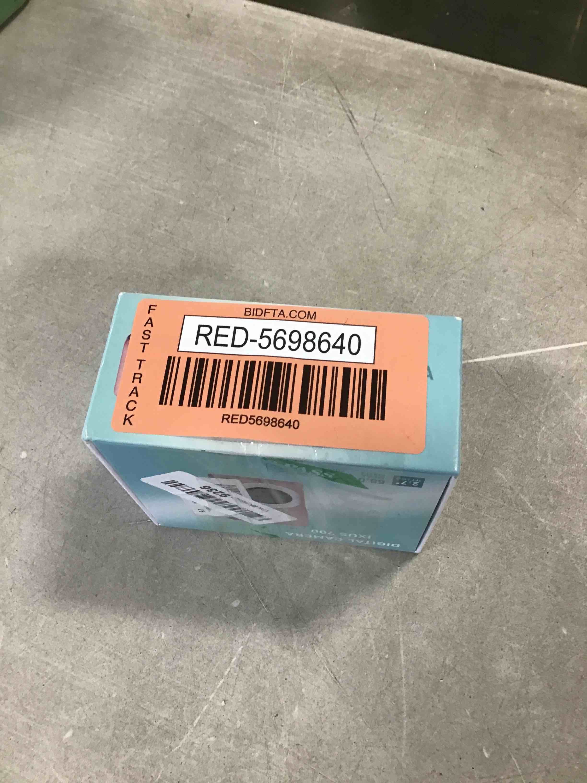 https://s3.amazonaws.com/lotting-images-prod/bidfta/RED5698640_1707400795831.jpeg
