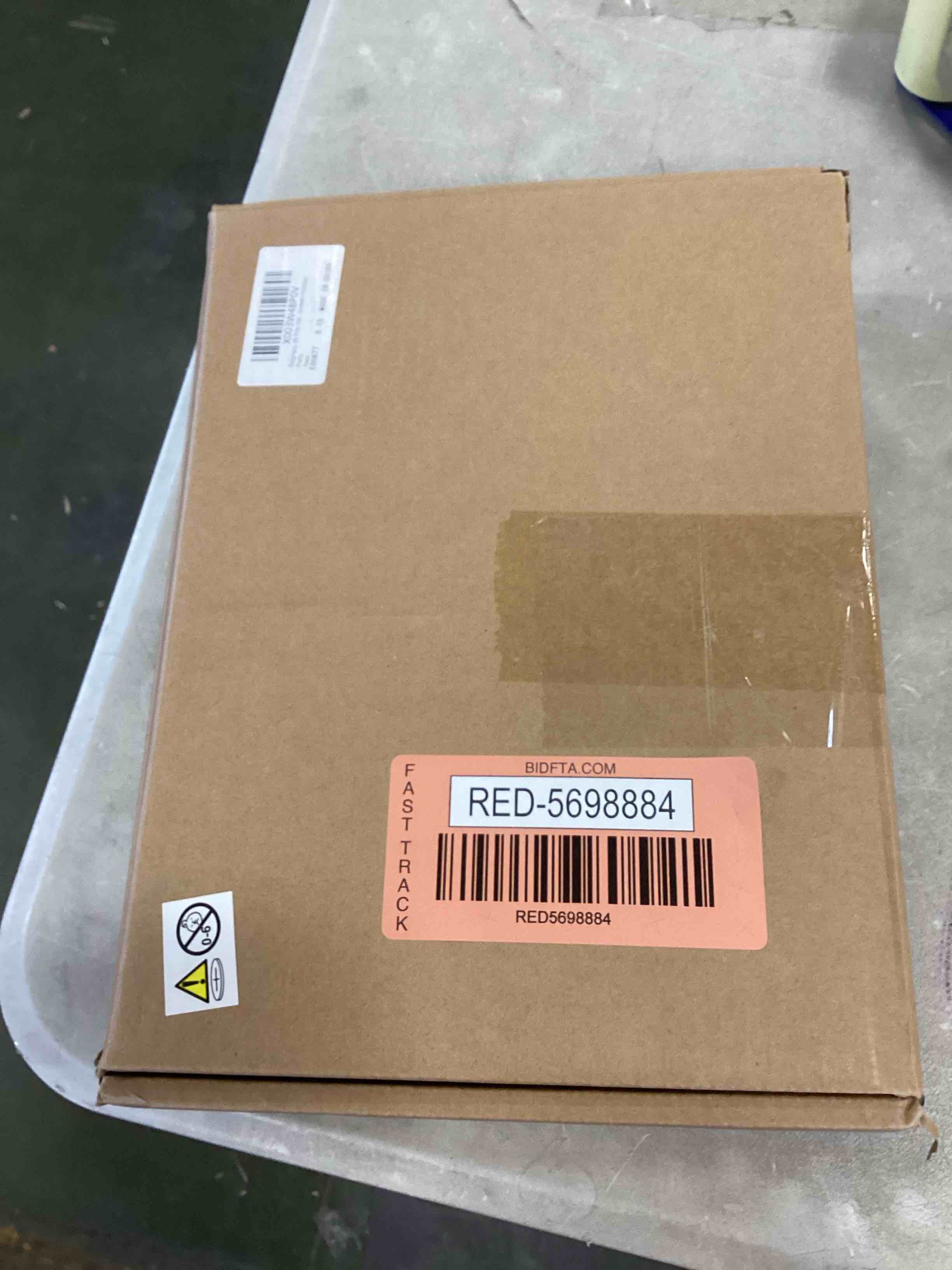 https://s3.amazonaws.com/lotting-images-prod/bidfta/RED5698884_1707769398681.jpeg