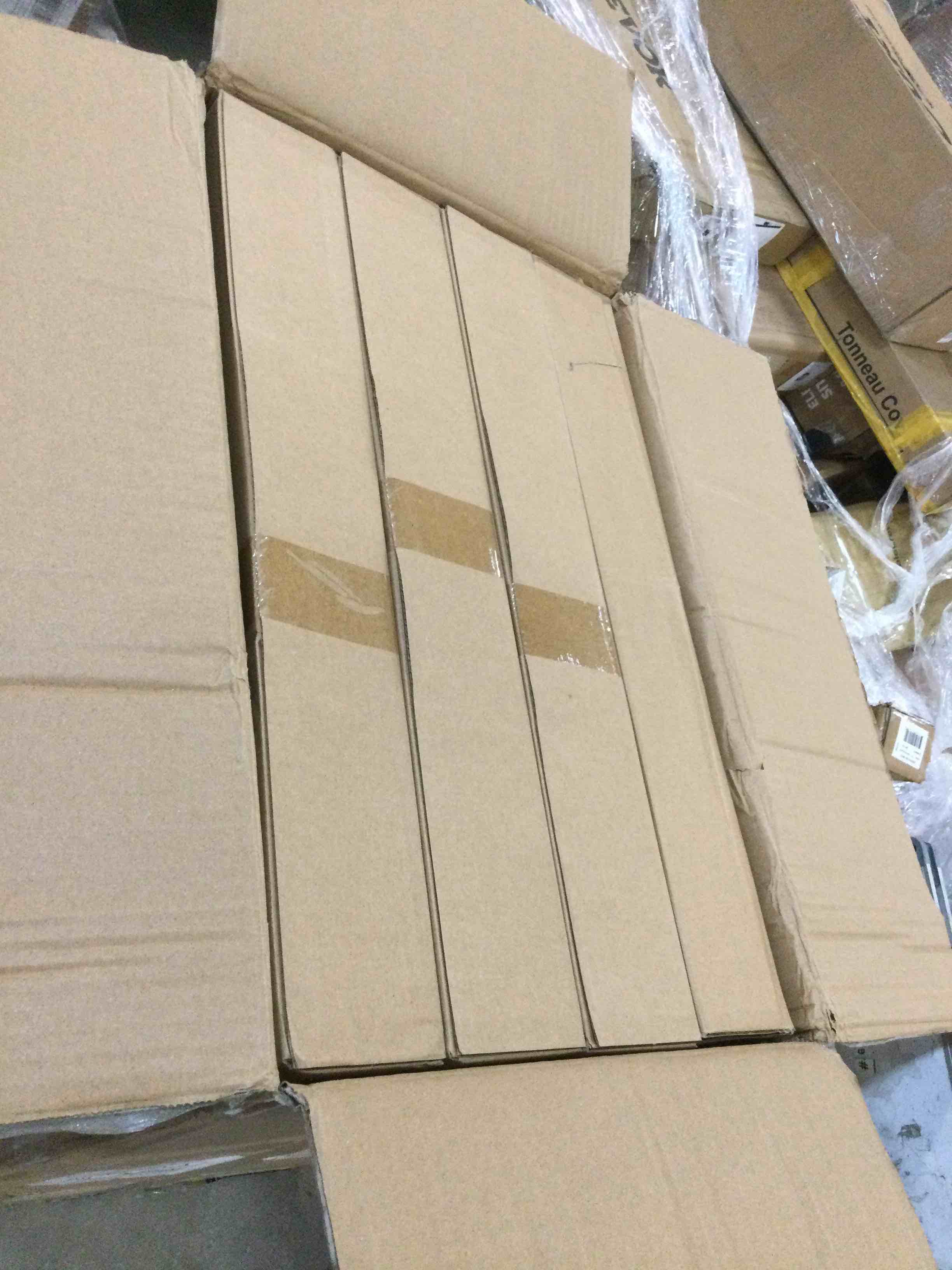 https://s3.amazonaws.com/lotting-images-prod/bidfta/RED5699018_1706043018176.jpeg