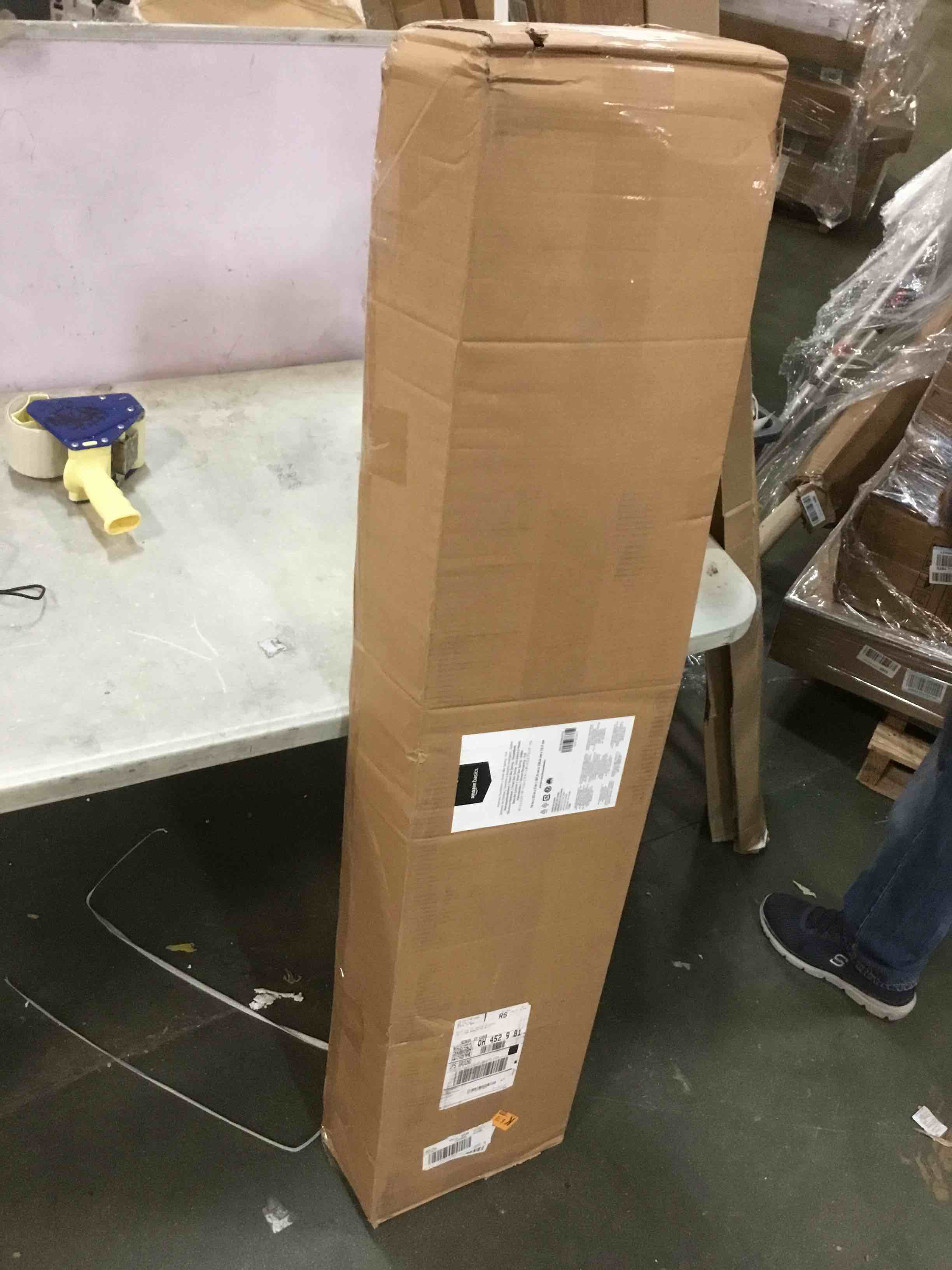 https://s3.amazonaws.com/lotting-images-prod/bidfta/RED5699193_1706191986237.jpeg