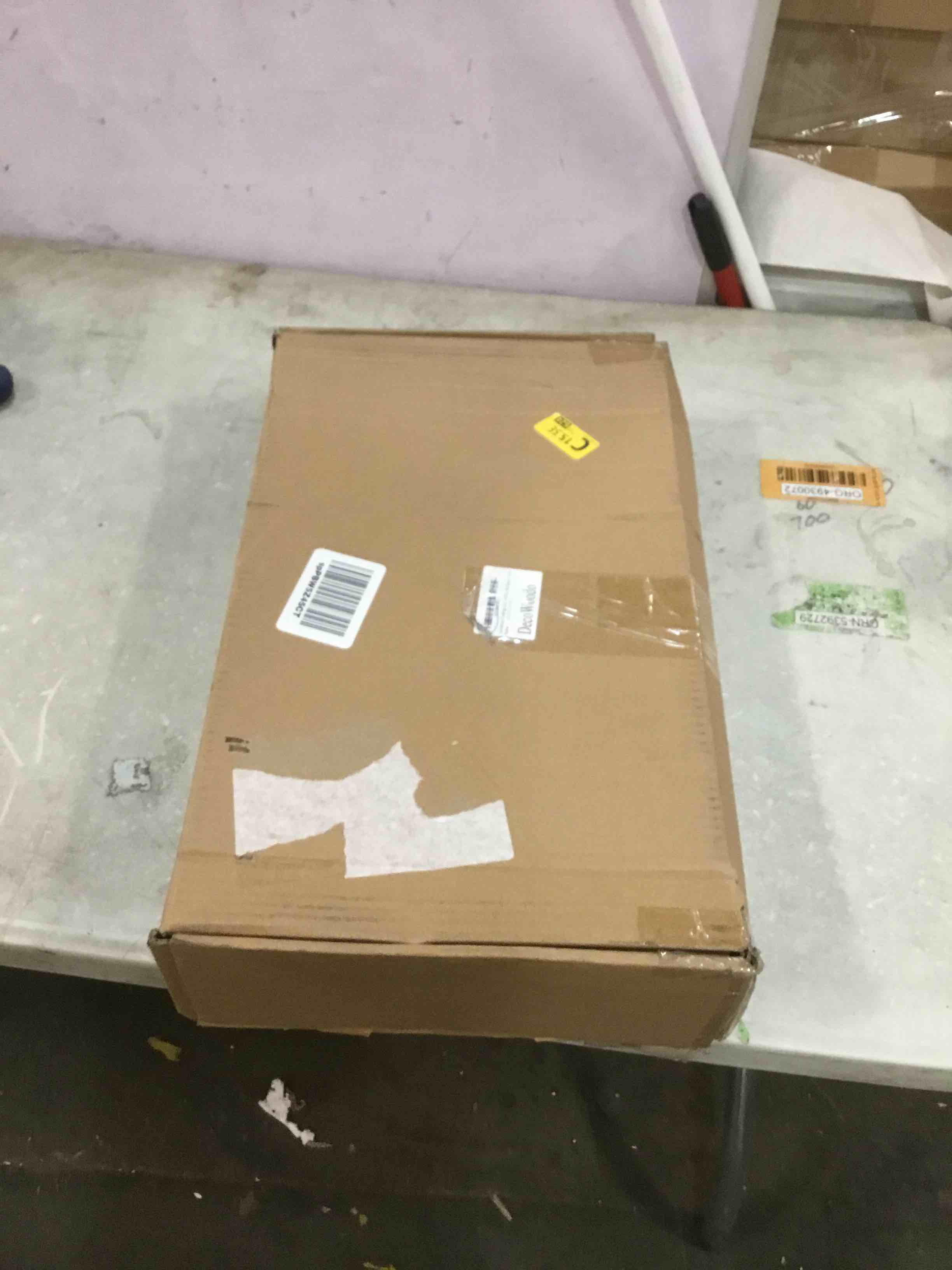 https://s3.amazonaws.com/lotting-images-prod/bidfta/RED5699269_1706202038130.jpeg
