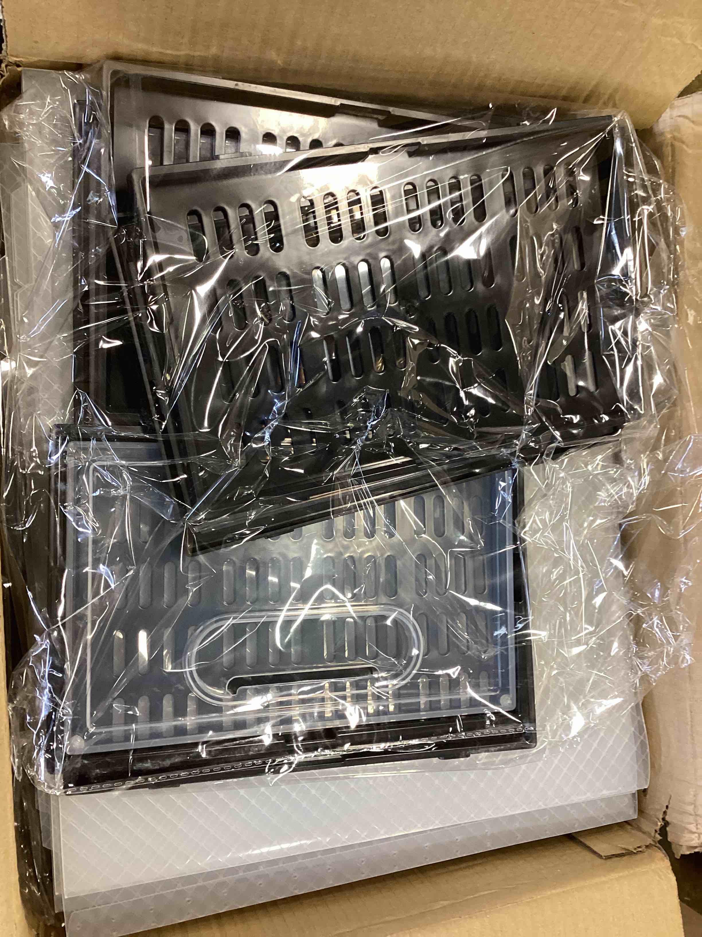 https://s3.amazonaws.com/lotting-images-prod/bidfta/RED5700316_1706801513897.jpeg