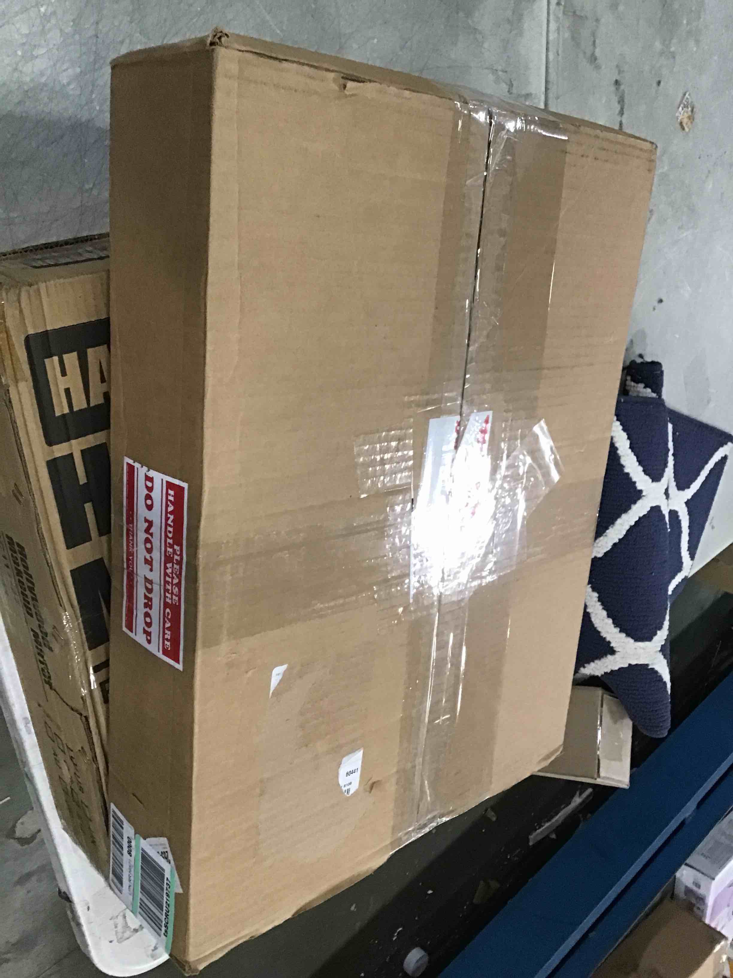 https://s3.amazonaws.com/lotting-images-prod/bidfta/RED5700556_1706018113929.jpeg