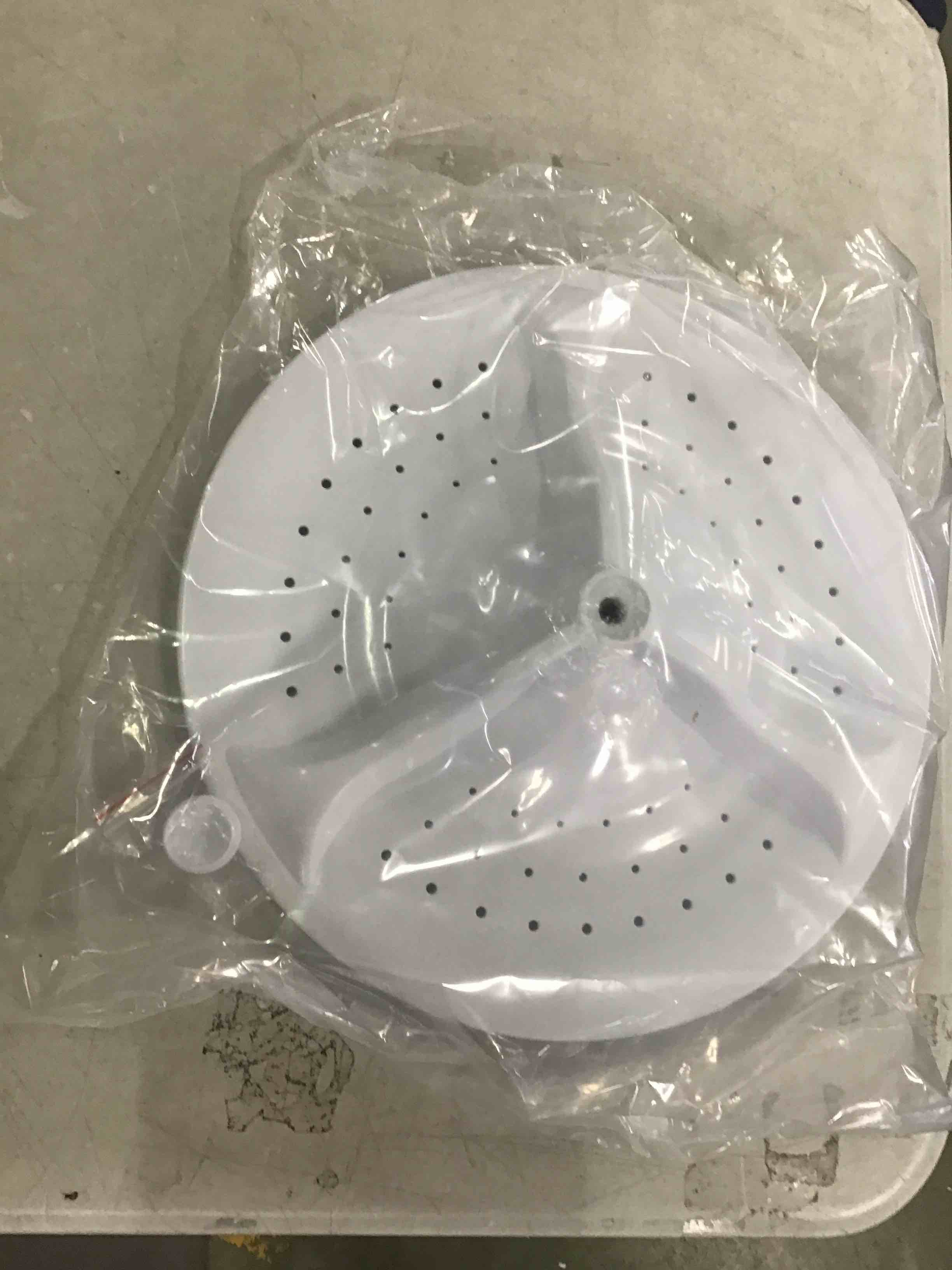 https://s3.amazonaws.com/lotting-images-prod/bidfta/RED5700698_1706035360927.jpeg