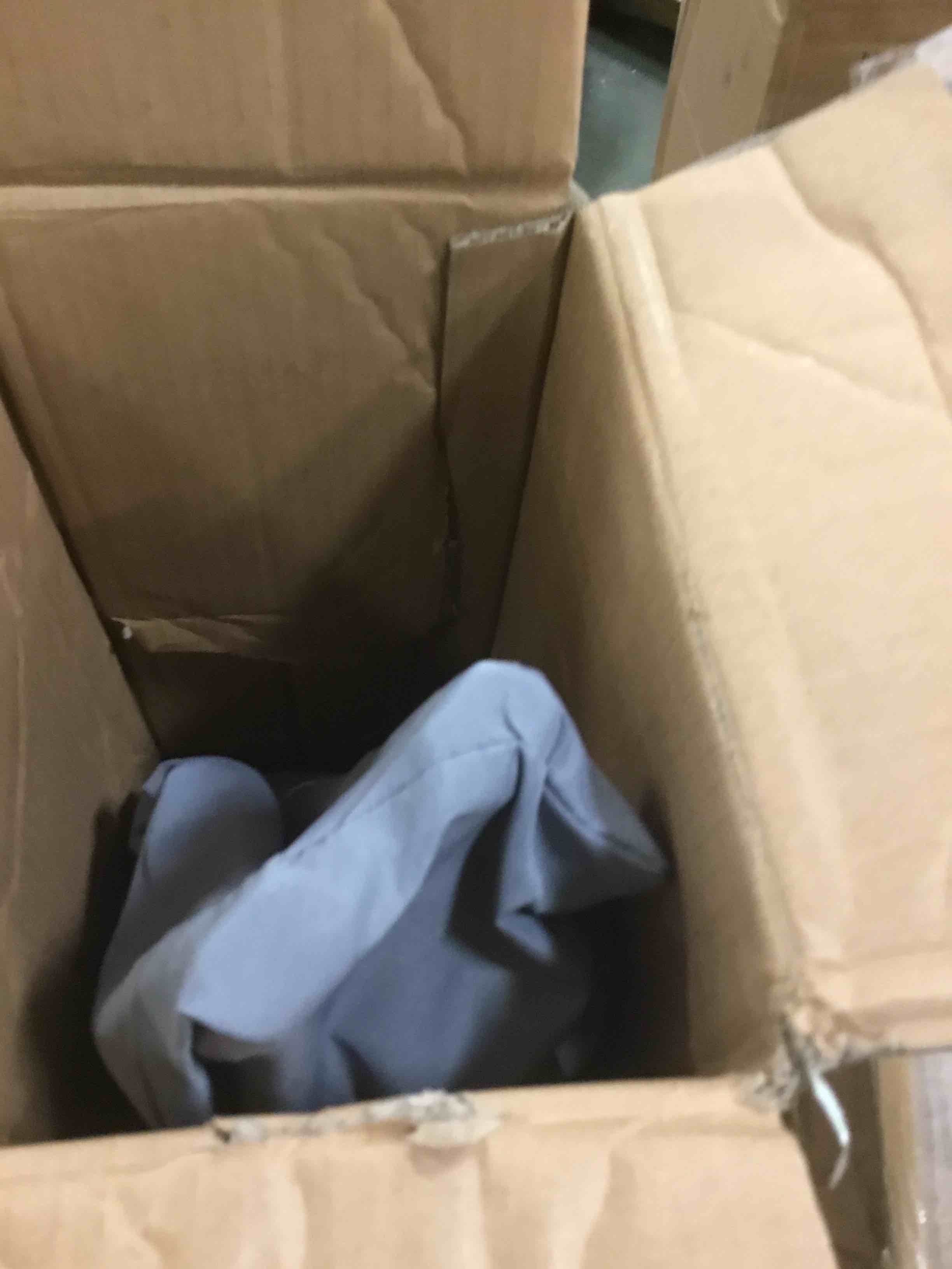 https://s3.amazonaws.com/lotting-images-prod/bidfta/RED5700793_1706104770245.jpeg