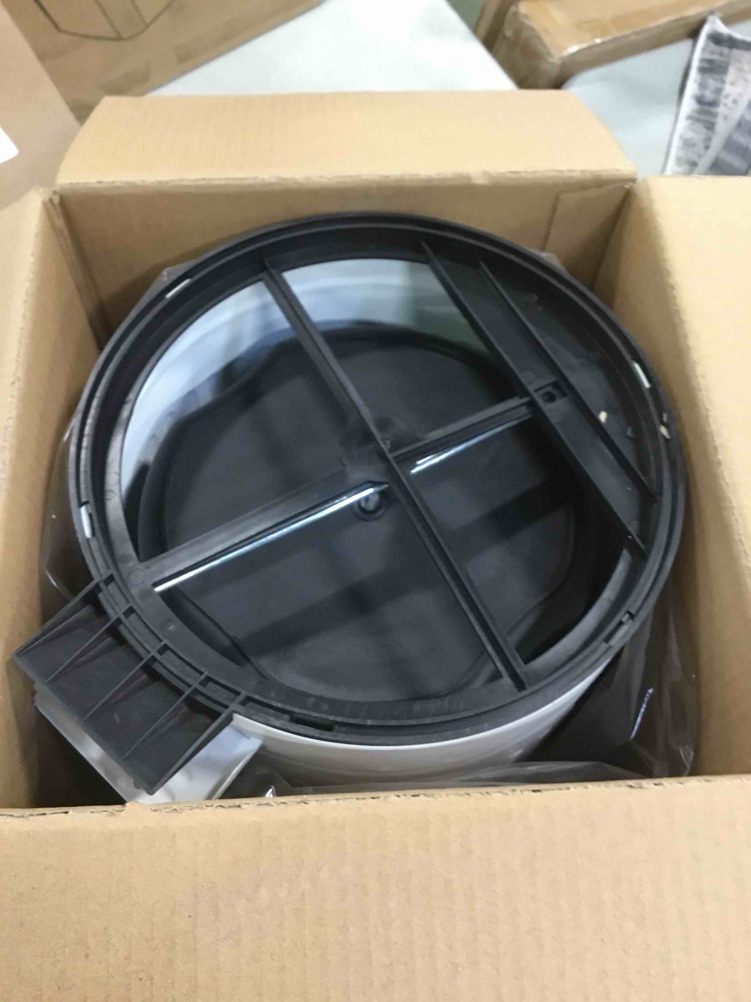 https://s3.amazonaws.com/lotting-images-prod/bidfta/RED5700908_1706121342961.jpeg