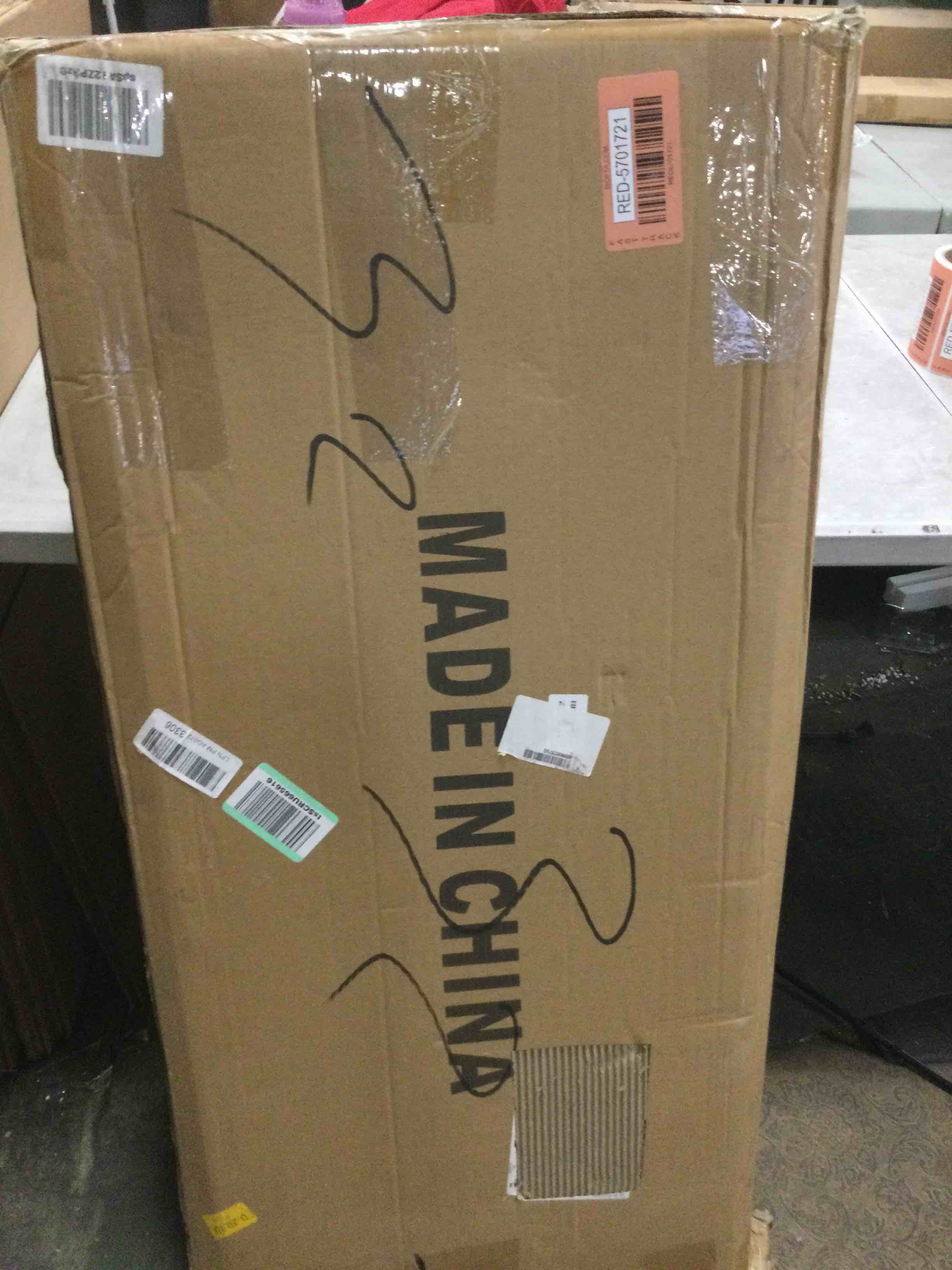 https://s3.amazonaws.com/lotting-images-prod/bidfta/RED5701721_1706303756378.jpeg