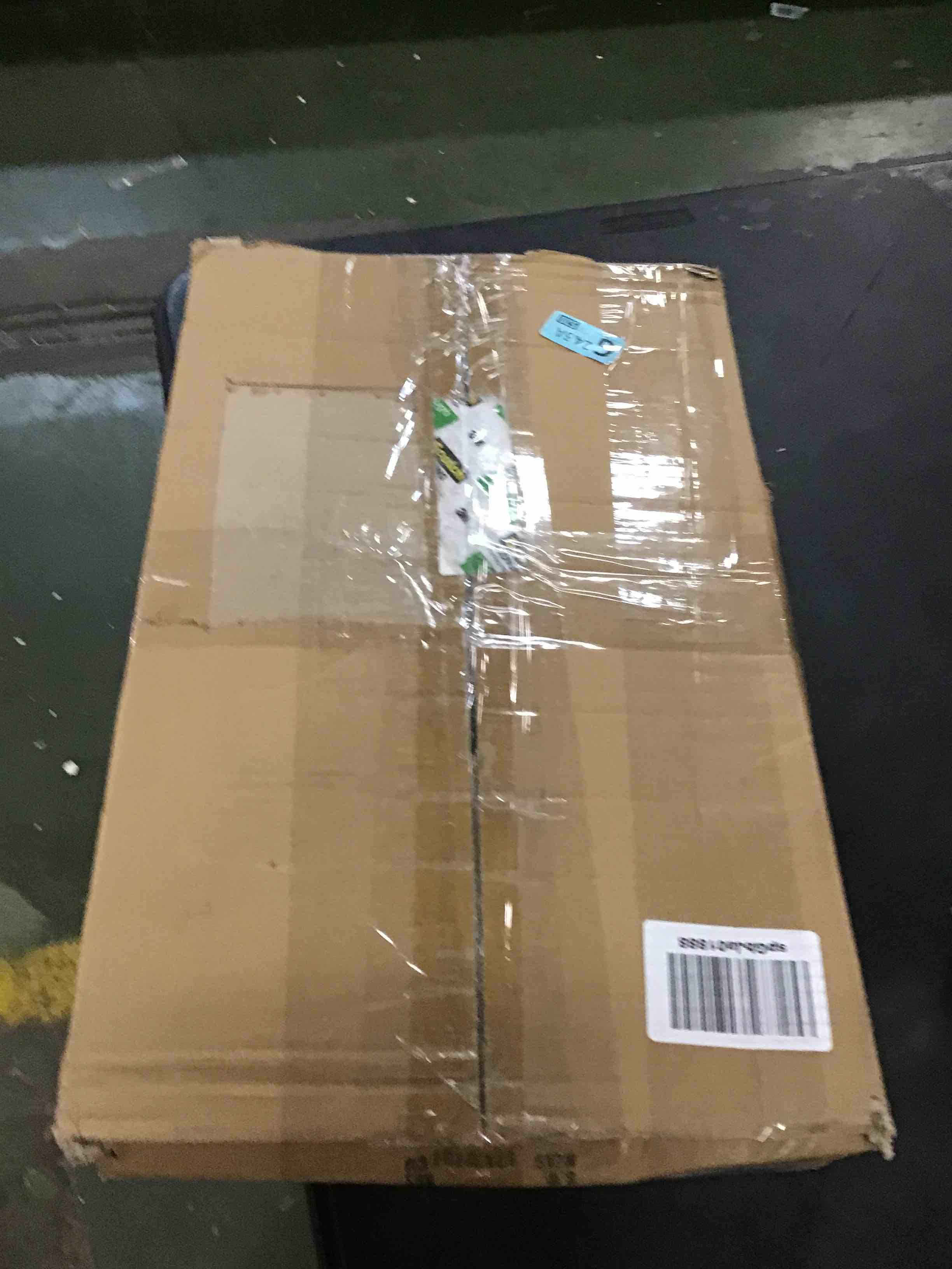https://s3.amazonaws.com/lotting-images-prod/bidfta/RED5701872_1706534727686.jpeg
