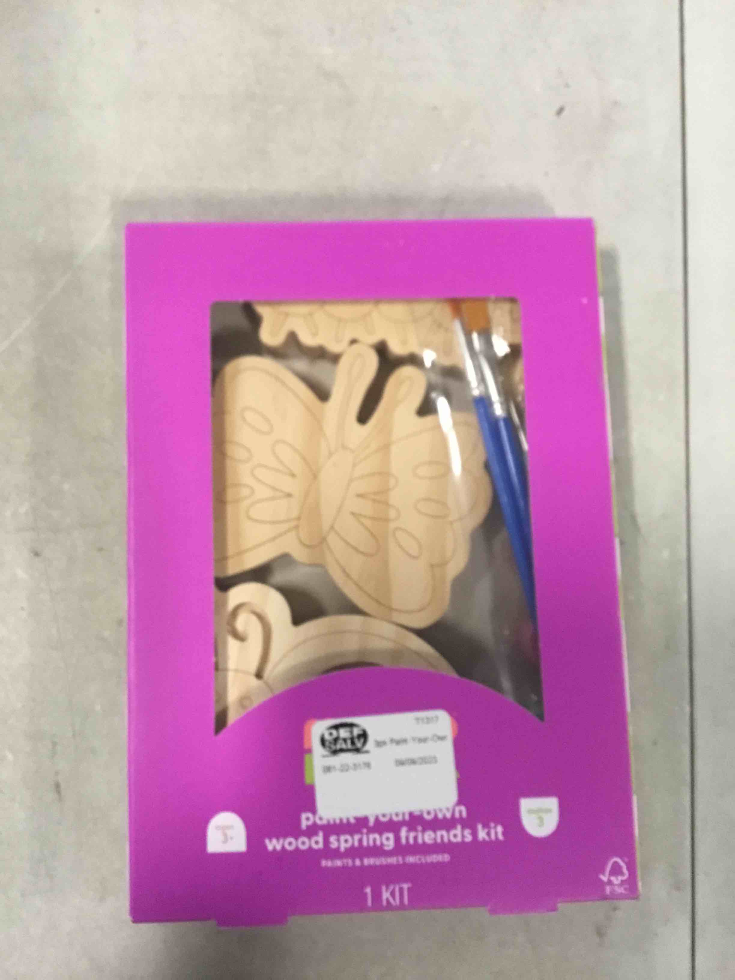 https://s3.amazonaws.com/lotting-images-prod/bidfta/RED5701997_1705757892241.jpeg