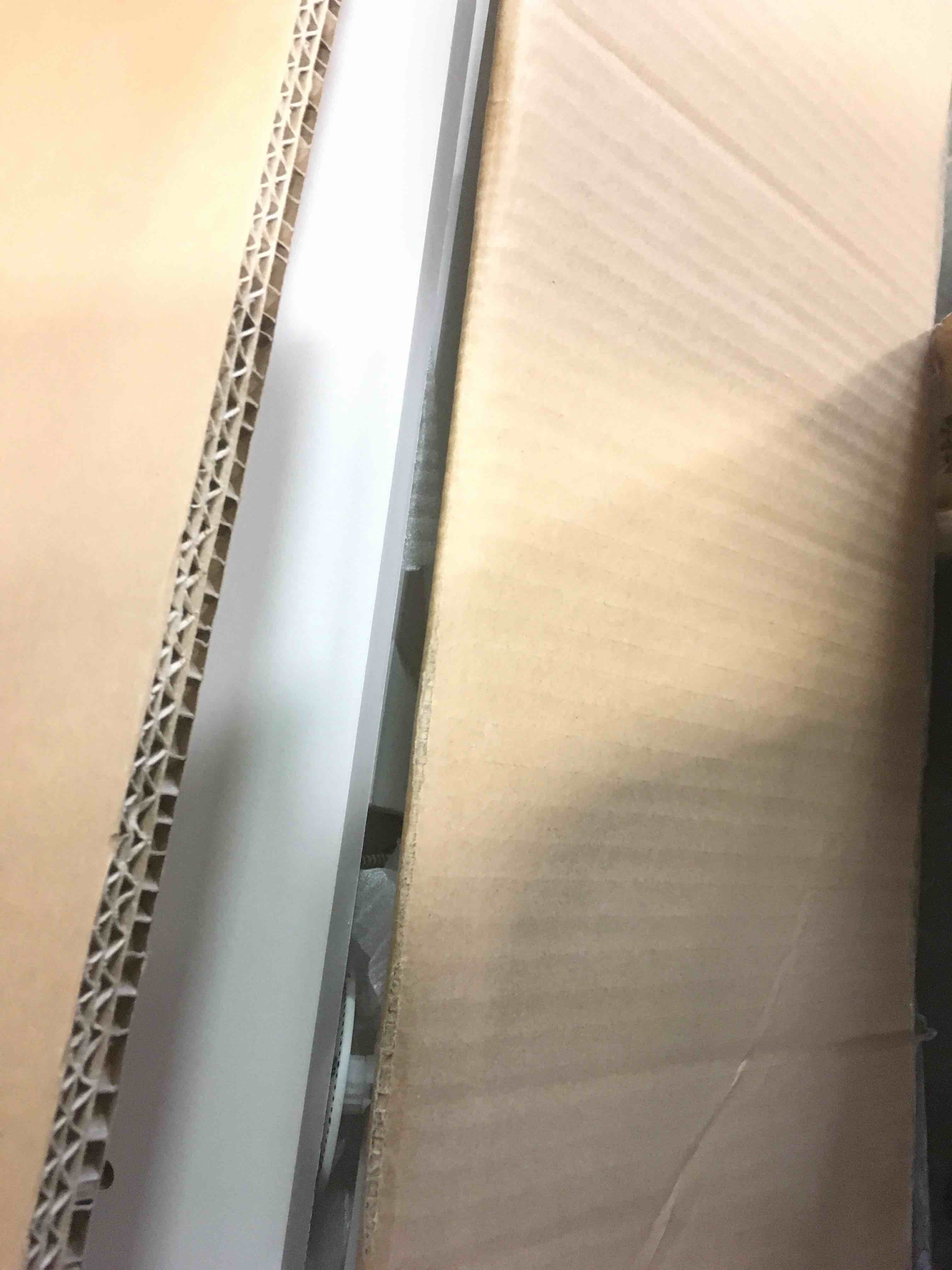 https://s3.amazonaws.com/lotting-images-prod/bidfta/RED5703479_1705846971890.jpeg