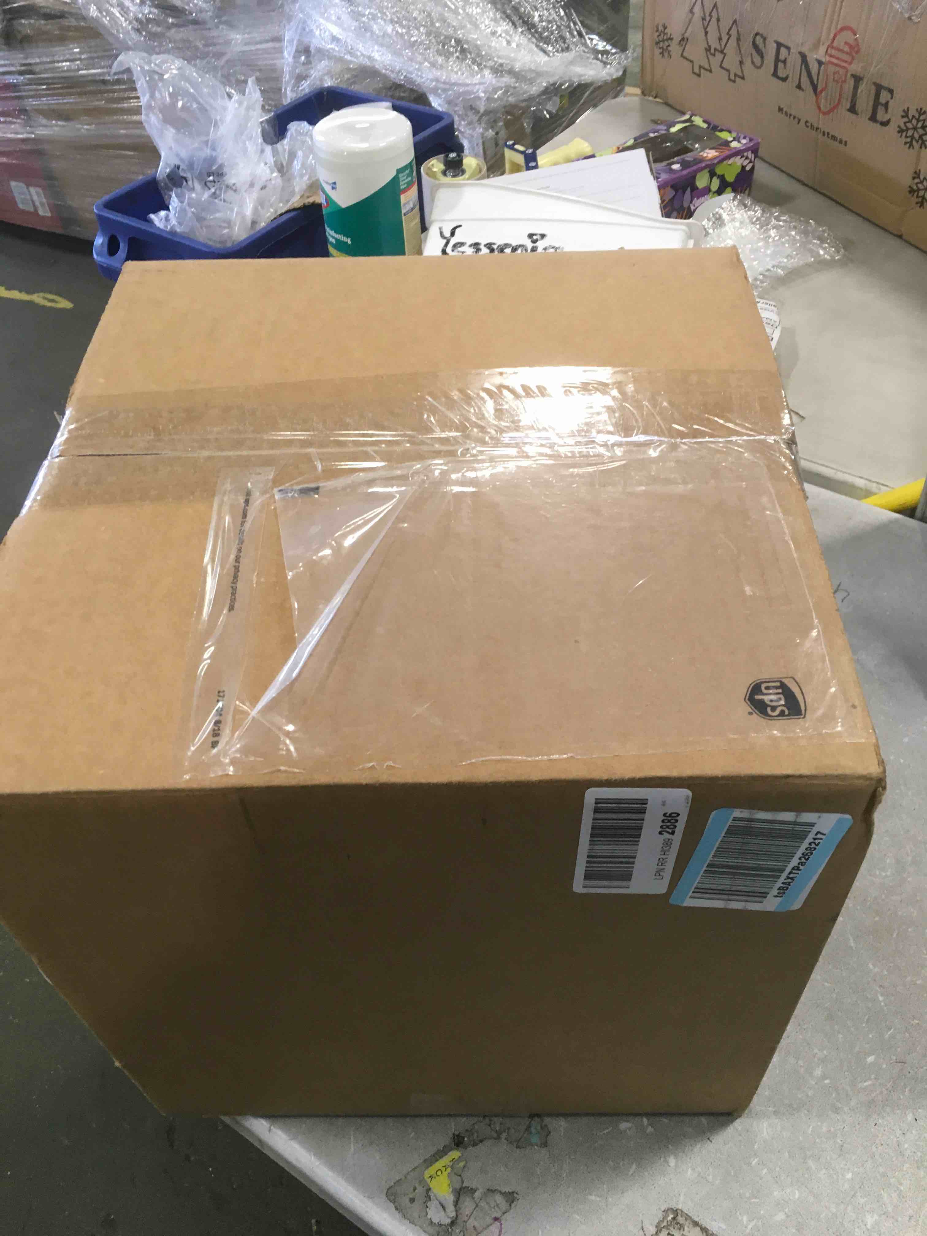 https://s3.amazonaws.com/lotting-images-prod/bidfta/RED5703603_1705866038005.jpeg