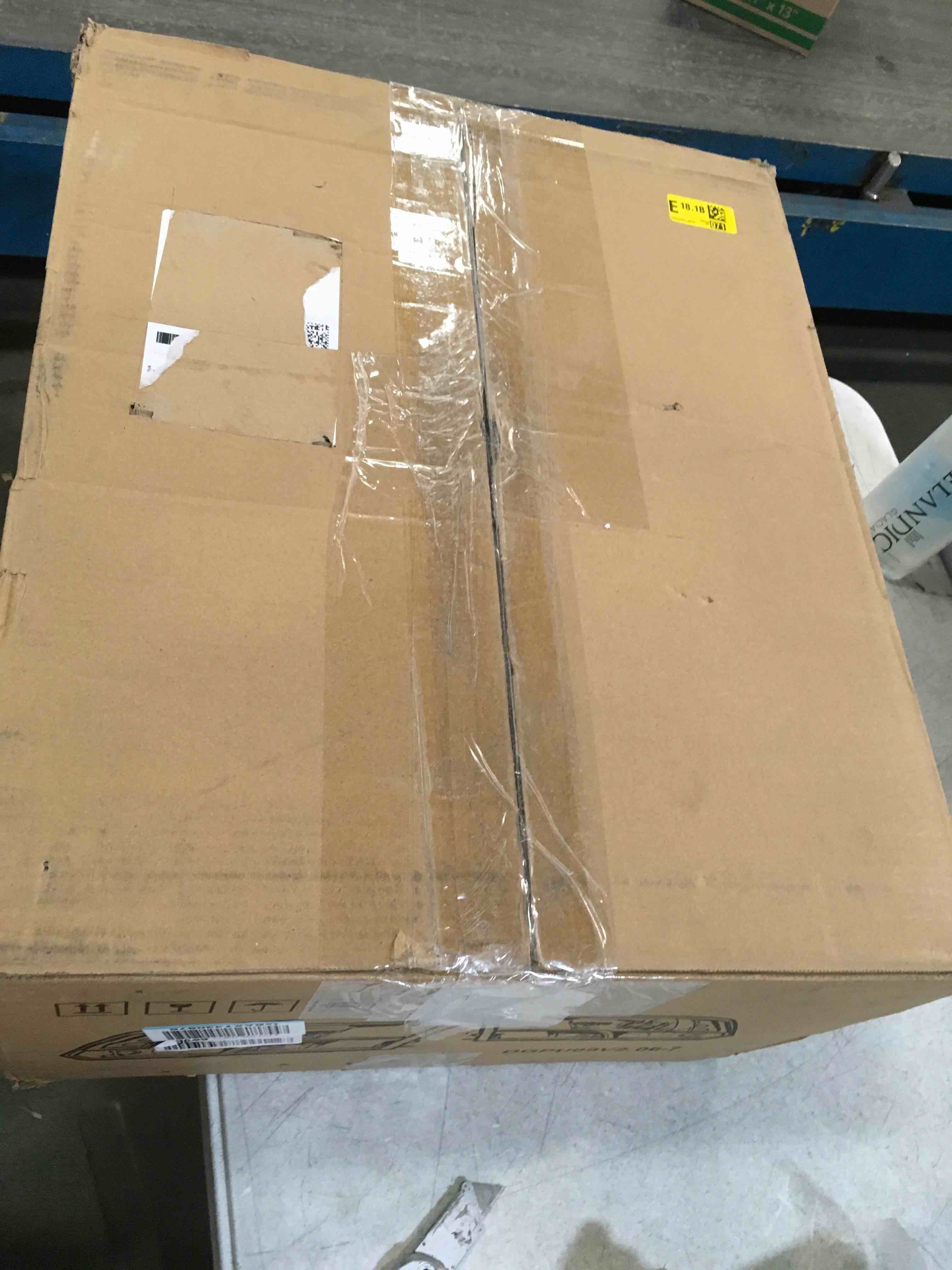 https://s3.amazonaws.com/lotting-images-prod/bidfta/RED5703885_1705955735735.jpeg