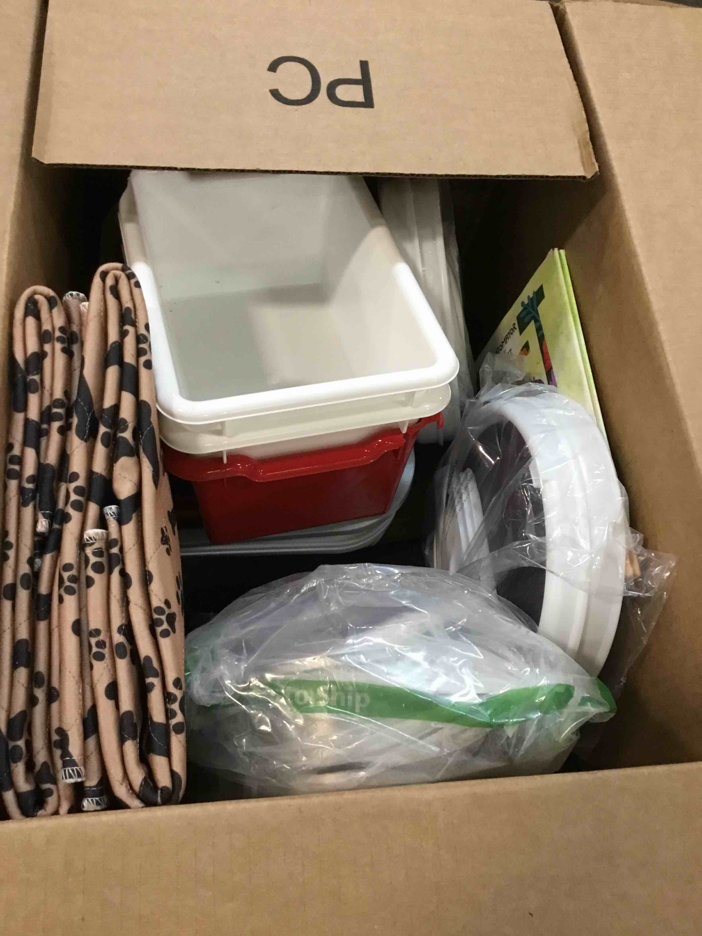 https://s3.amazonaws.com/lotting-images-prod/bidfta/RED5703929_1706013075106.jpeg