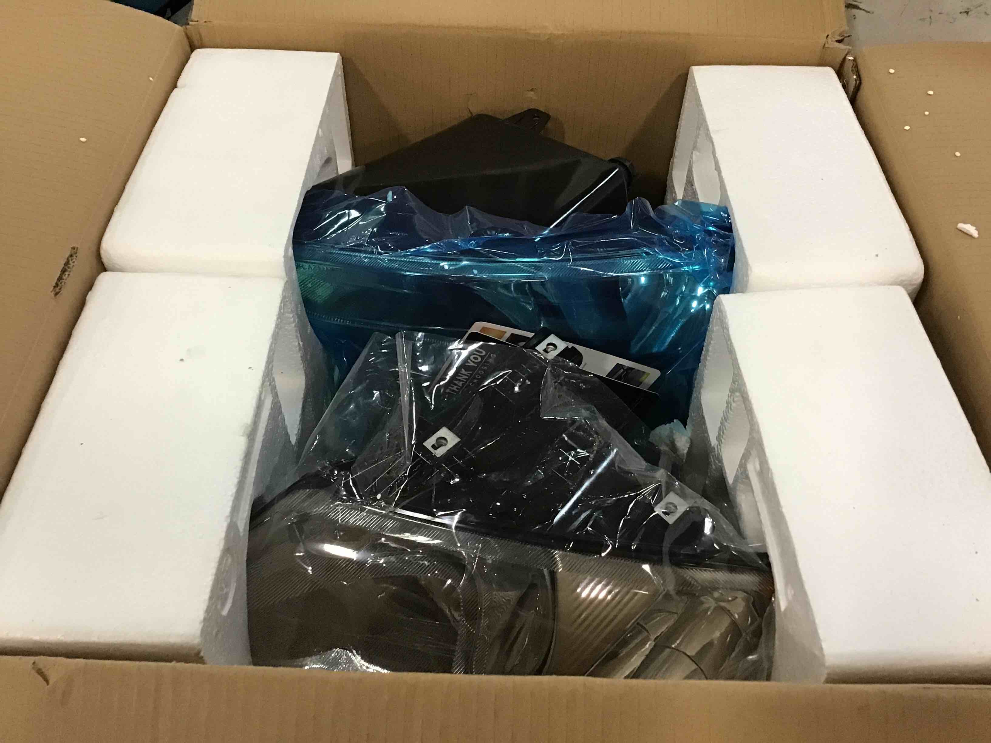 https://s3.amazonaws.com/lotting-images-prod/bidfta/RED5704225_1706103826557.jpeg