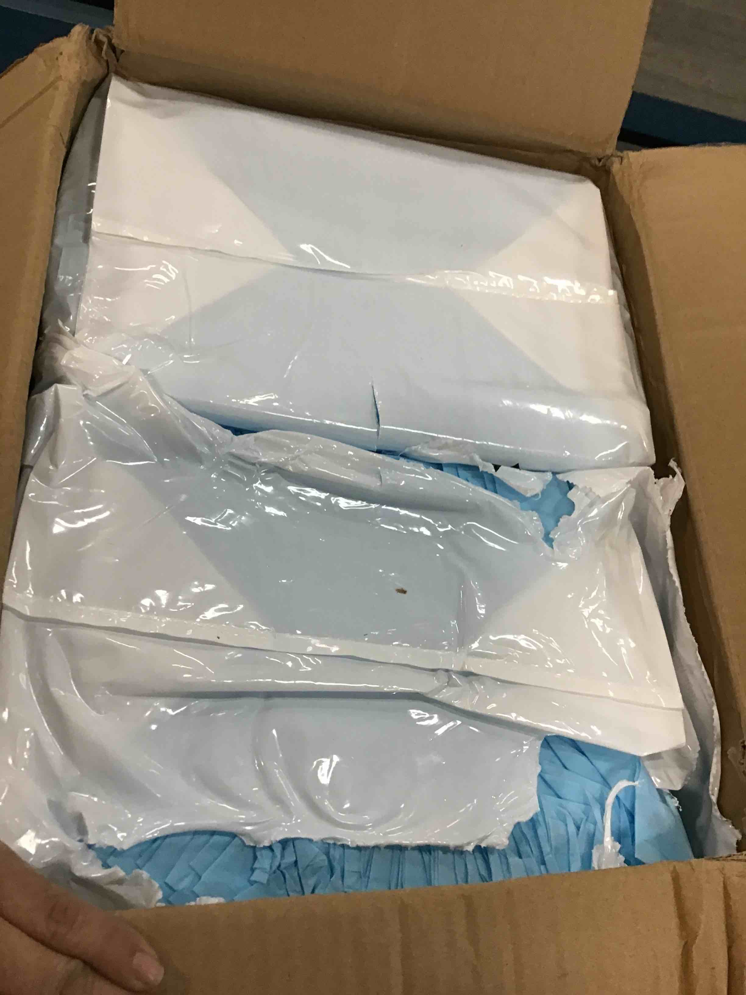 https://s3.amazonaws.com/lotting-images-prod/bidfta/RED5704300_1706111383358.jpeg