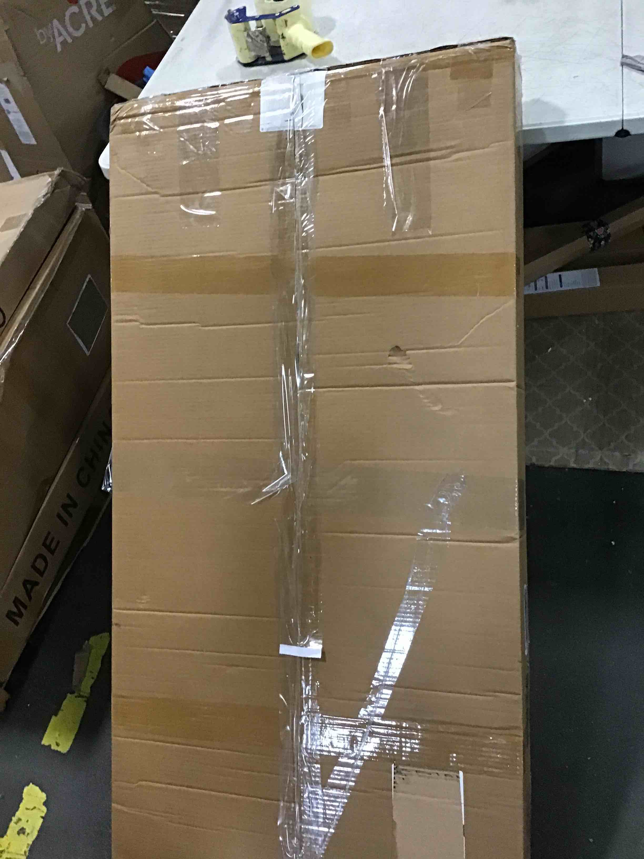 https://s3.amazonaws.com/lotting-images-prod/bidfta/RED5704492_1706192023638.jpeg