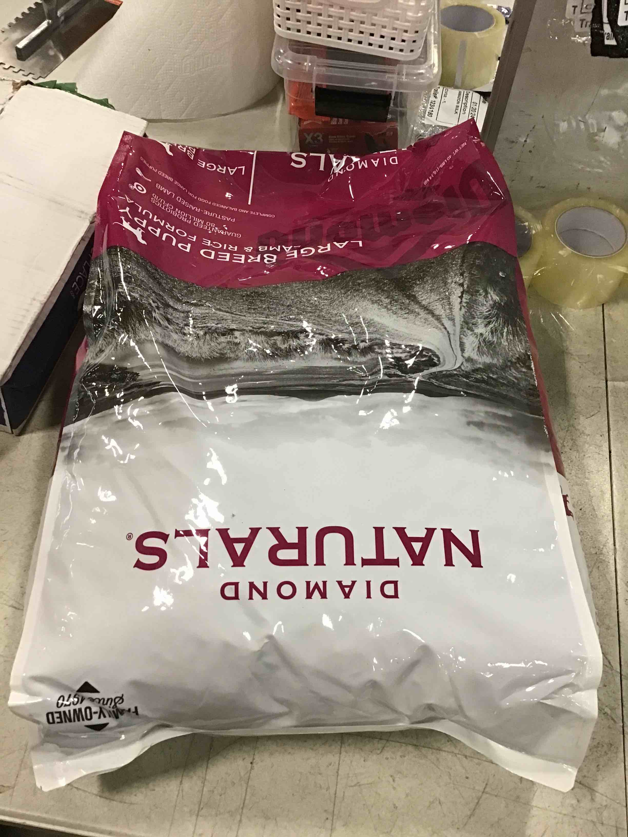 https://s3.amazonaws.com/lotting-images-prod/bidfta/RED5704833_1706215445942.jpeg