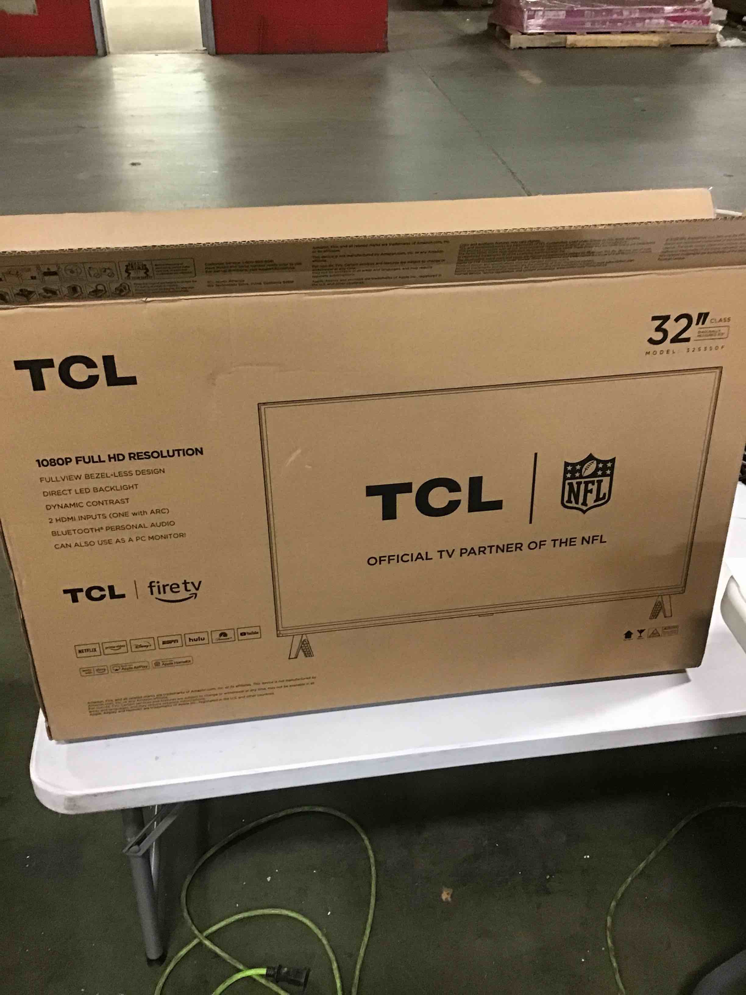 https://s3.amazonaws.com/lotting-images-prod/bidfta/RED5704843_1708085421266.jpeg