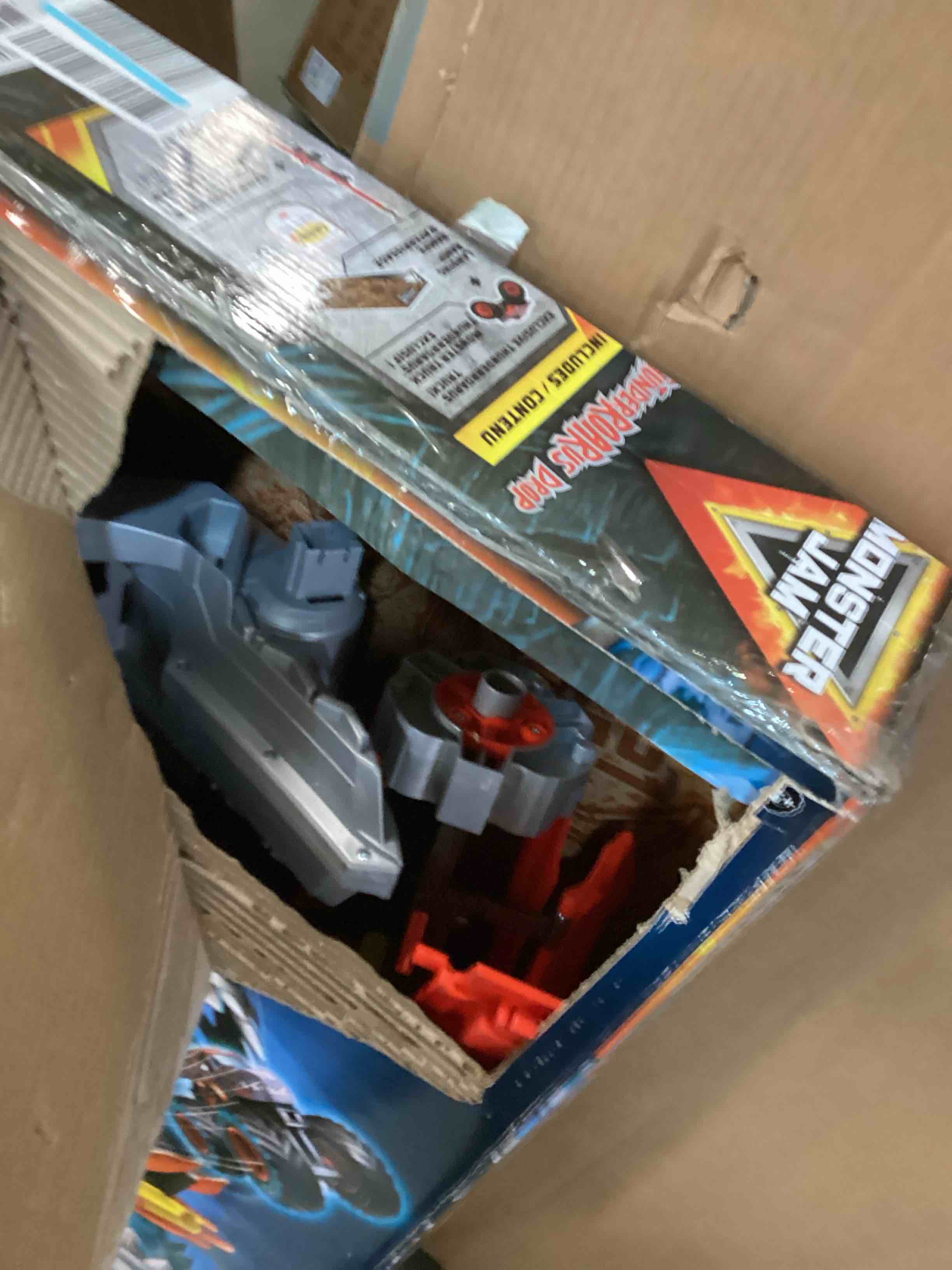 https://s3.amazonaws.com/lotting-images-prod/bidfta/RED5705253_1705864256100.jpeg