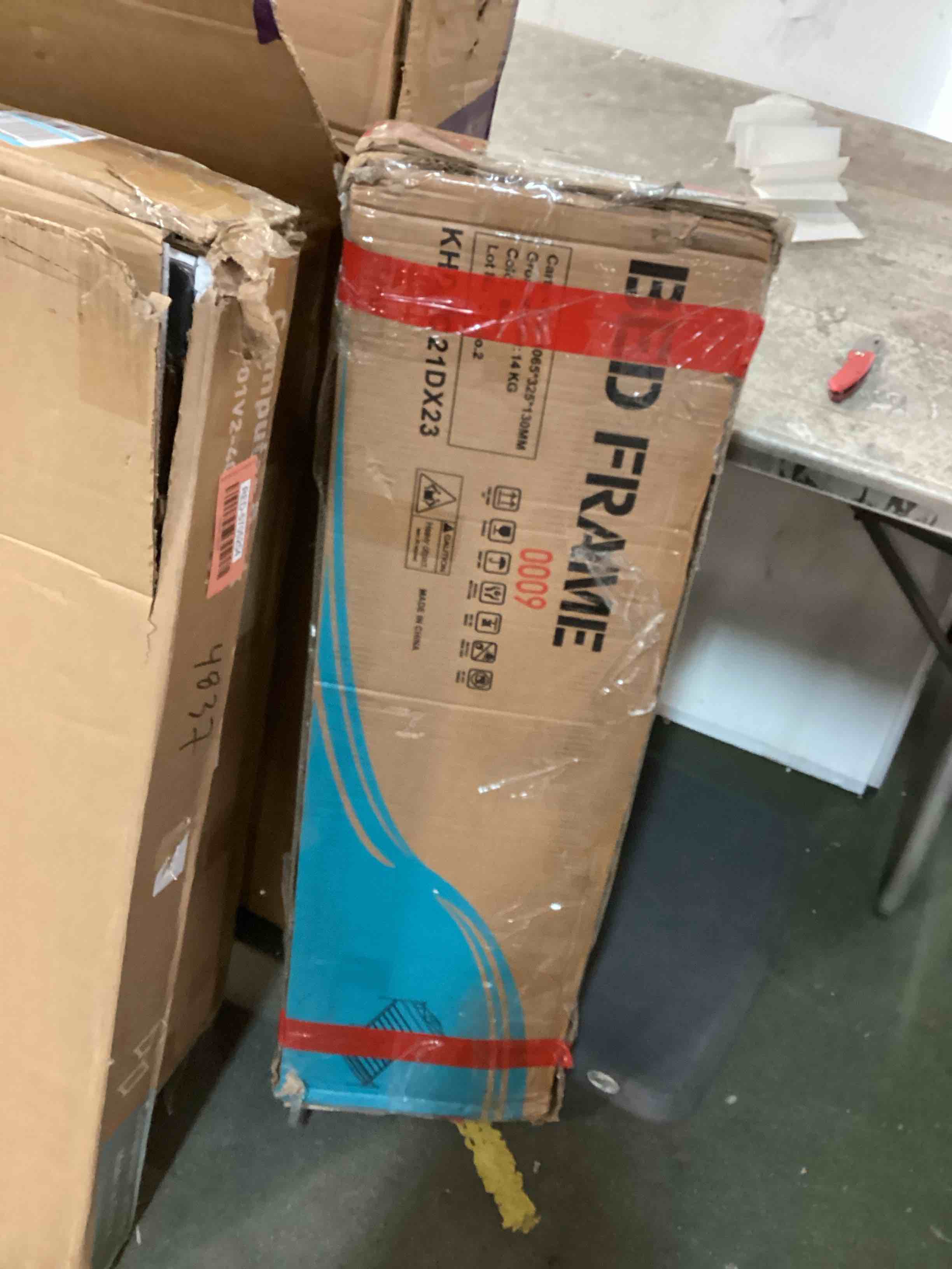 https://s3.amazonaws.com/lotting-images-prod/bidfta/RED5705255_1705864302154.jpeg