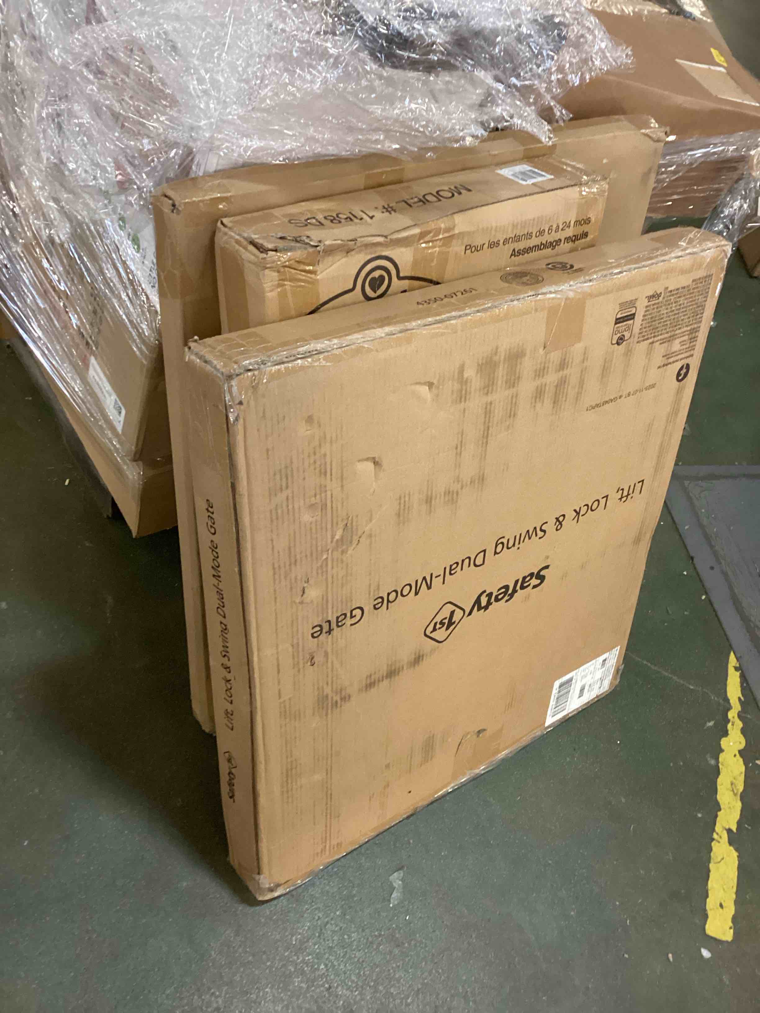 https://s3.amazonaws.com/lotting-images-prod/bidfta/RED5705295_1705869262783.jpeg