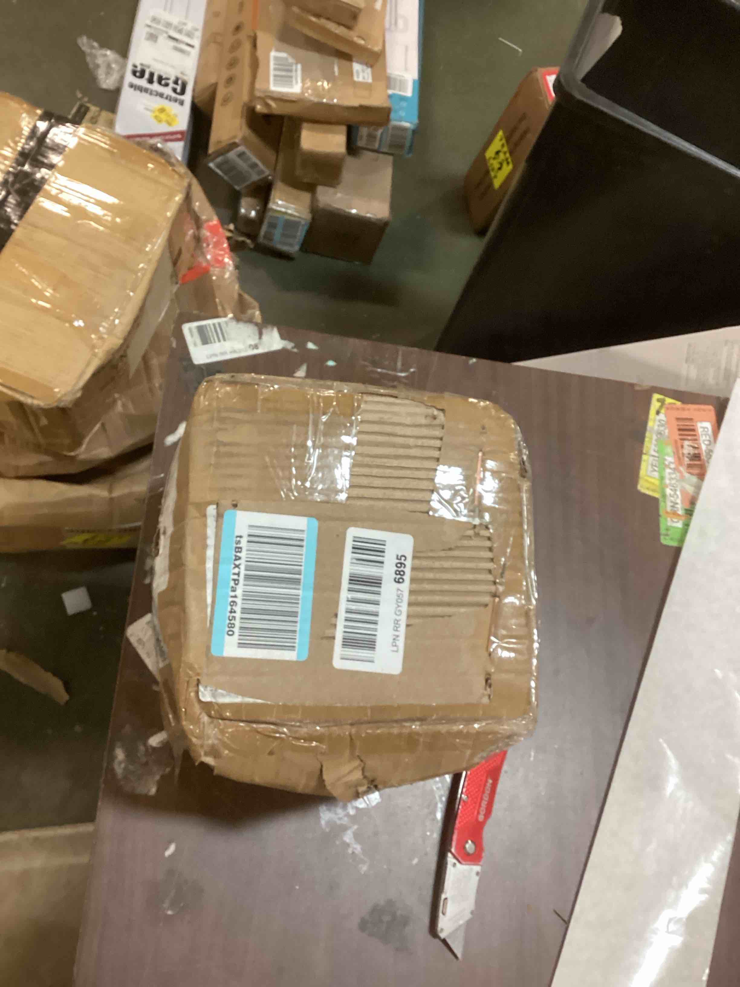 https://s3.amazonaws.com/lotting-images-prod/bidfta/RED5705353_1705927837767.jpeg