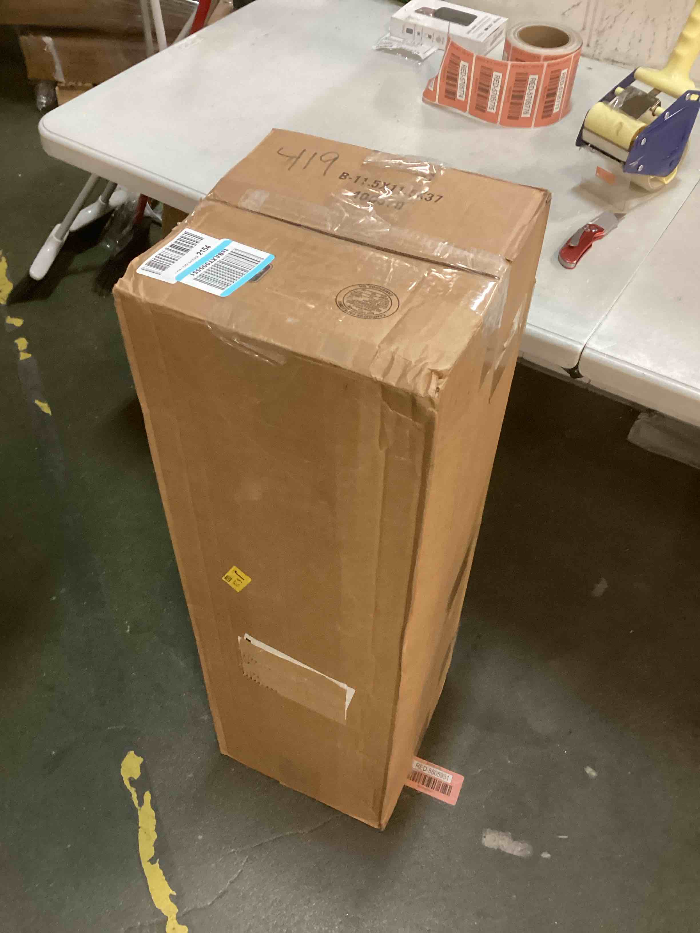 https://s3.amazonaws.com/lotting-images-prod/bidfta/RED5705772_1706097597399.jpeg