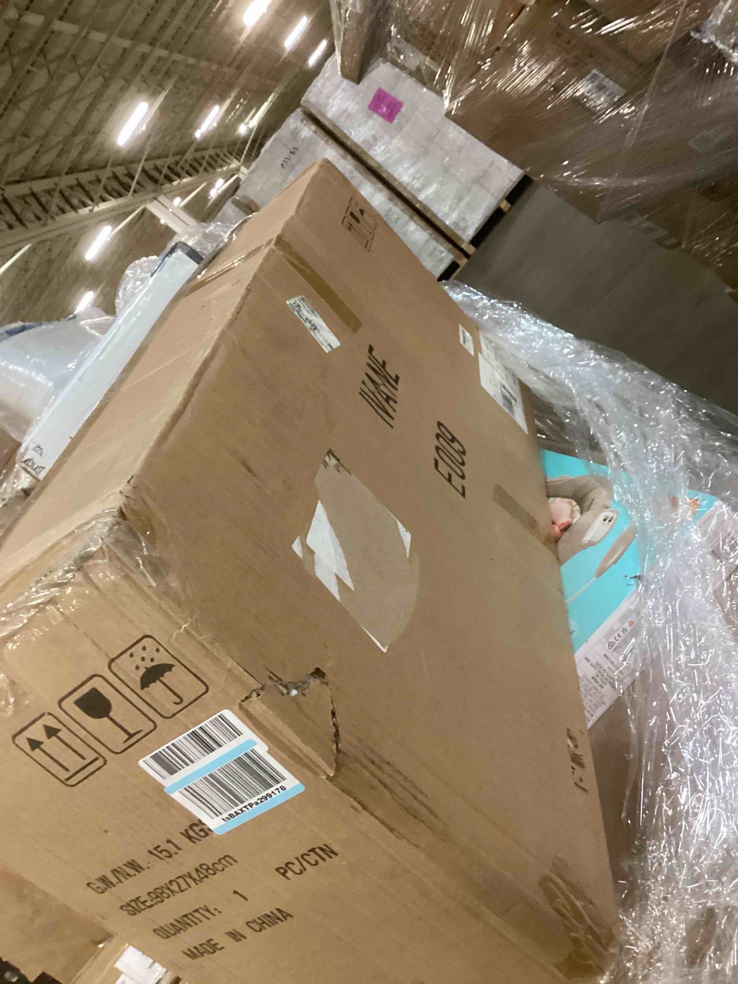 https://s3.amazonaws.com/lotting-images-prod/bidfta/RED5705793_1706099967387.jpeg